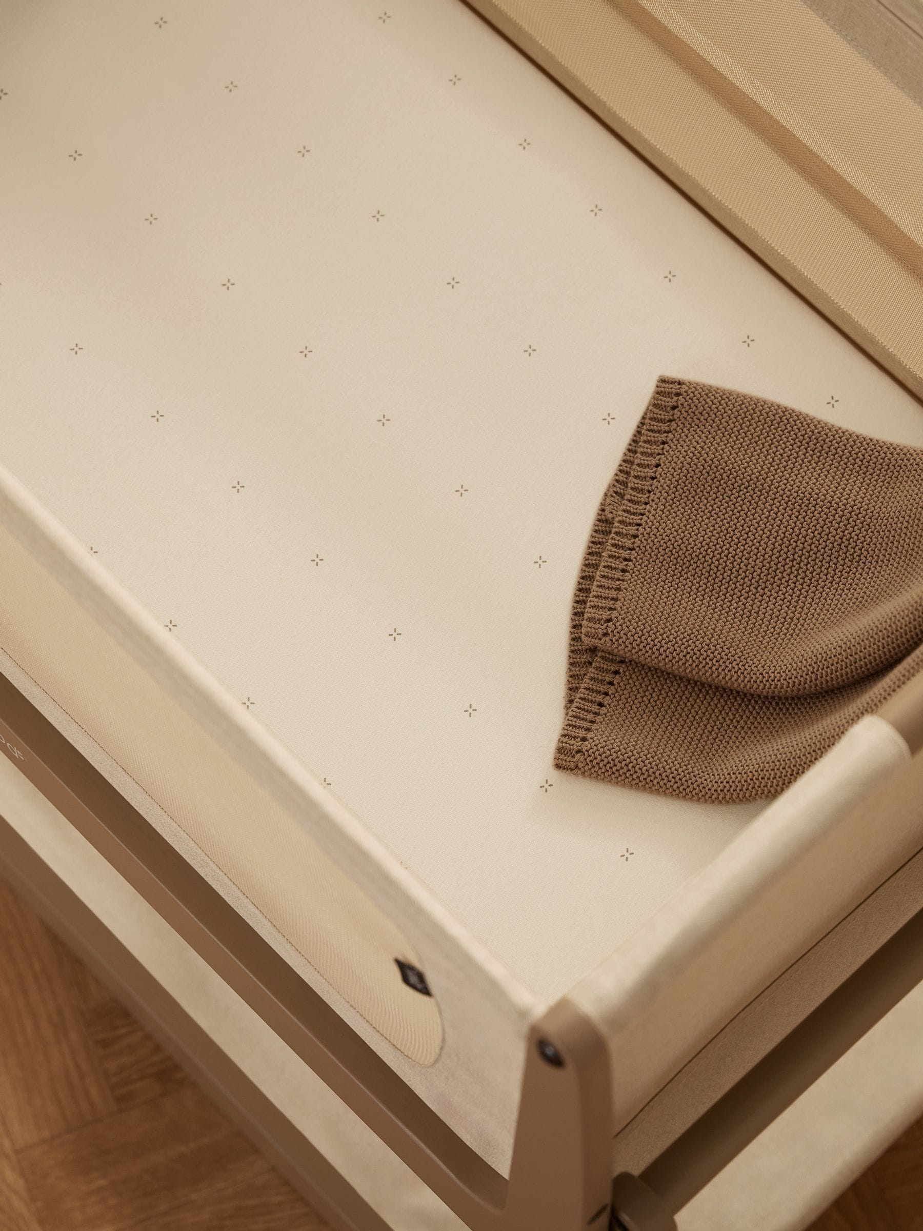 Snuz 2 Pack Sage Cross Crib Fitted Sheets