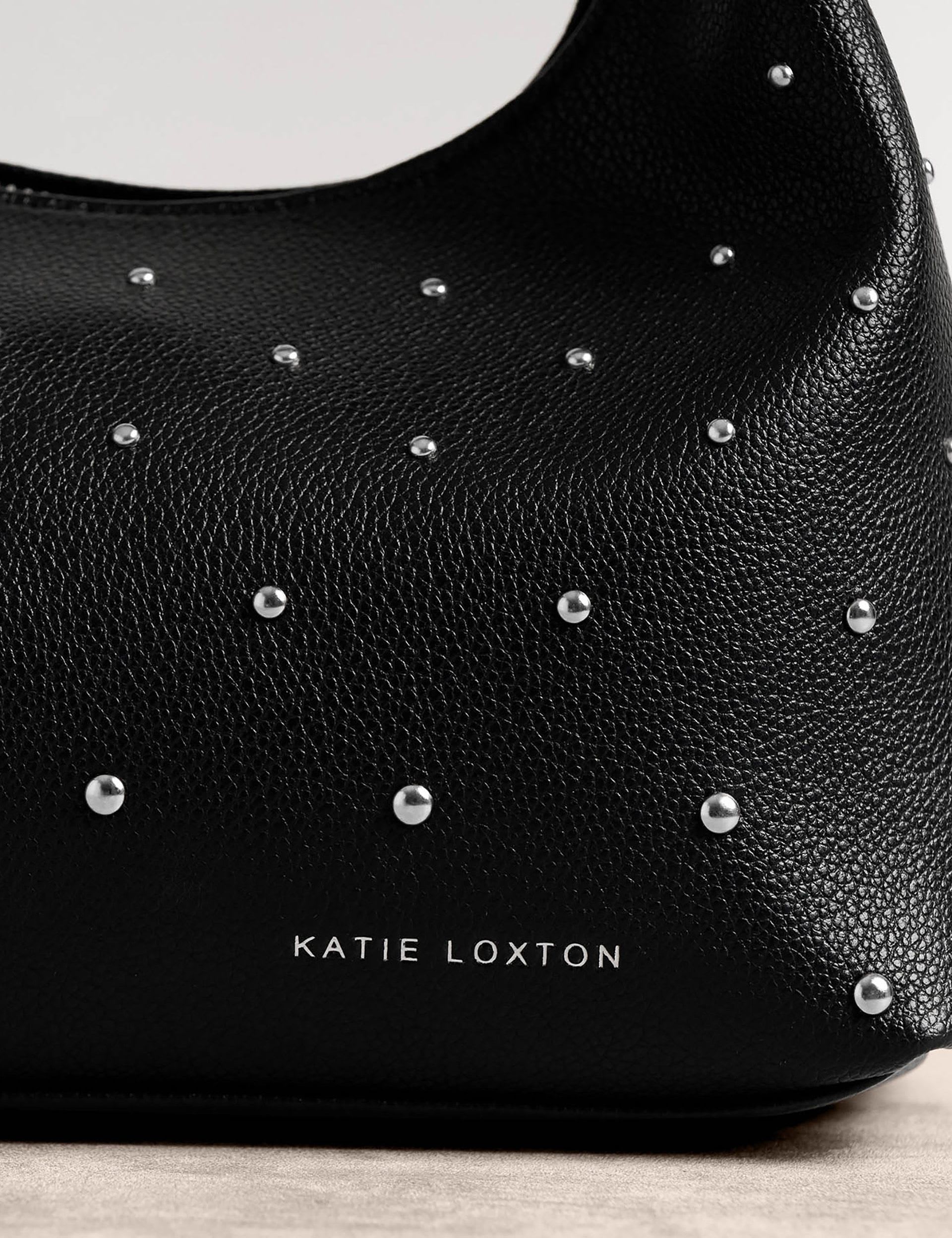 حقيبة كتف مرصعة من الجلد الصناعي Katie Loxton - منتج بريطاني
