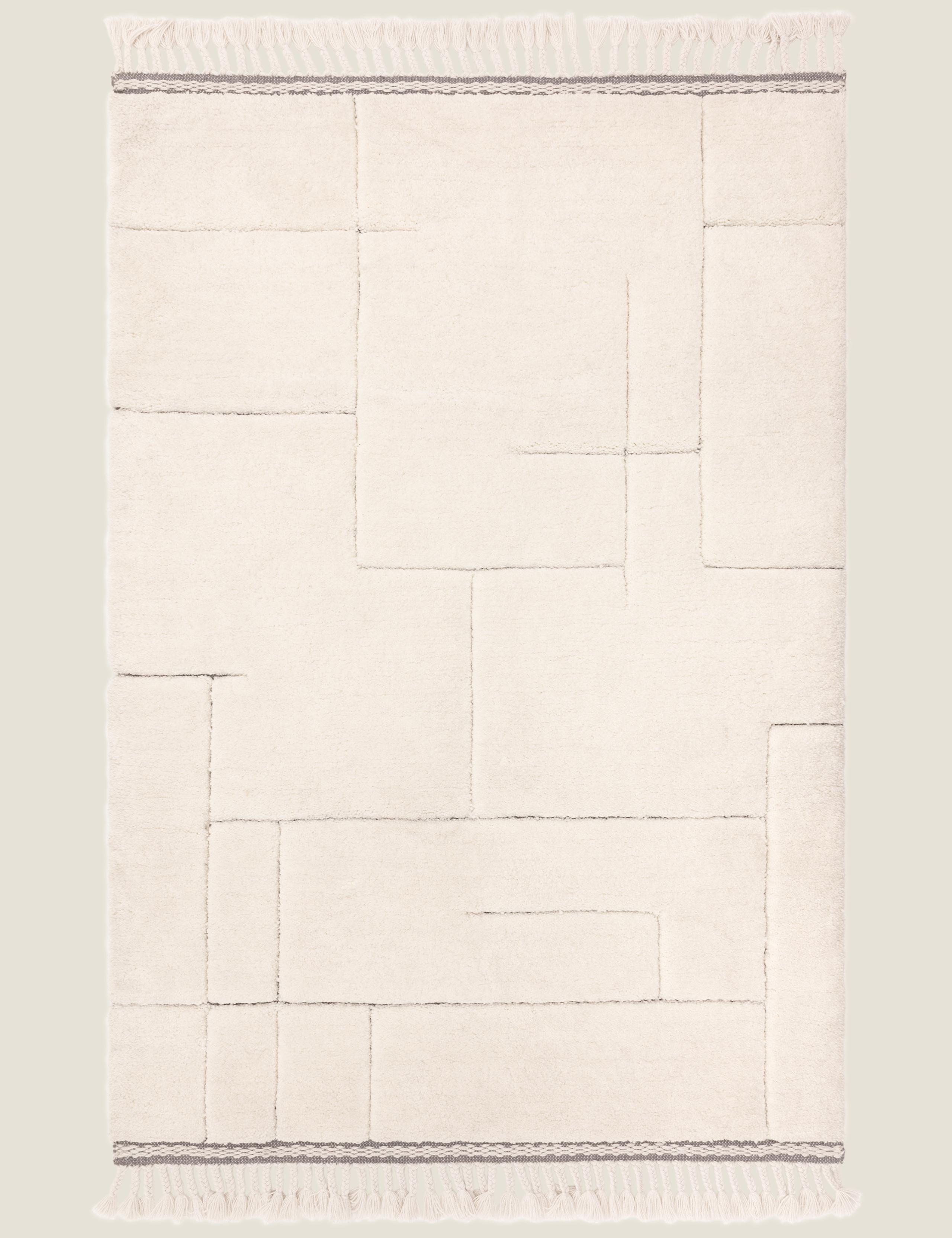 Asiatic Fes rug shaggy pile geometric pattern, imported from the UK