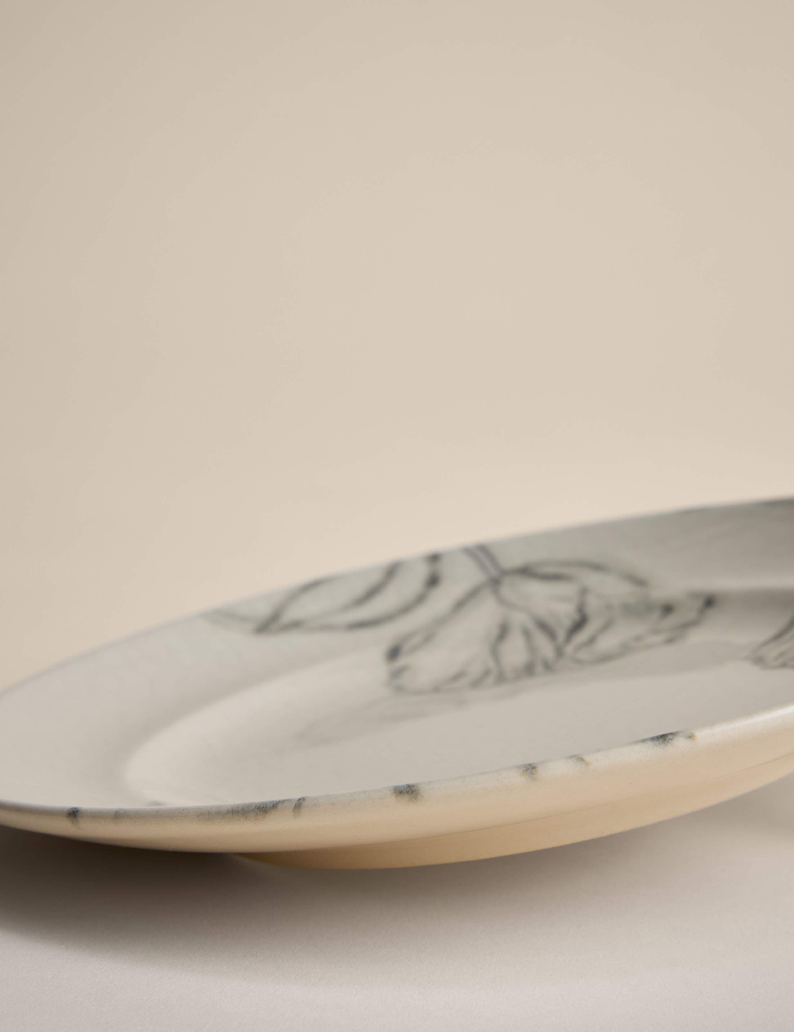 Floral crackle stoneware side plate - British product