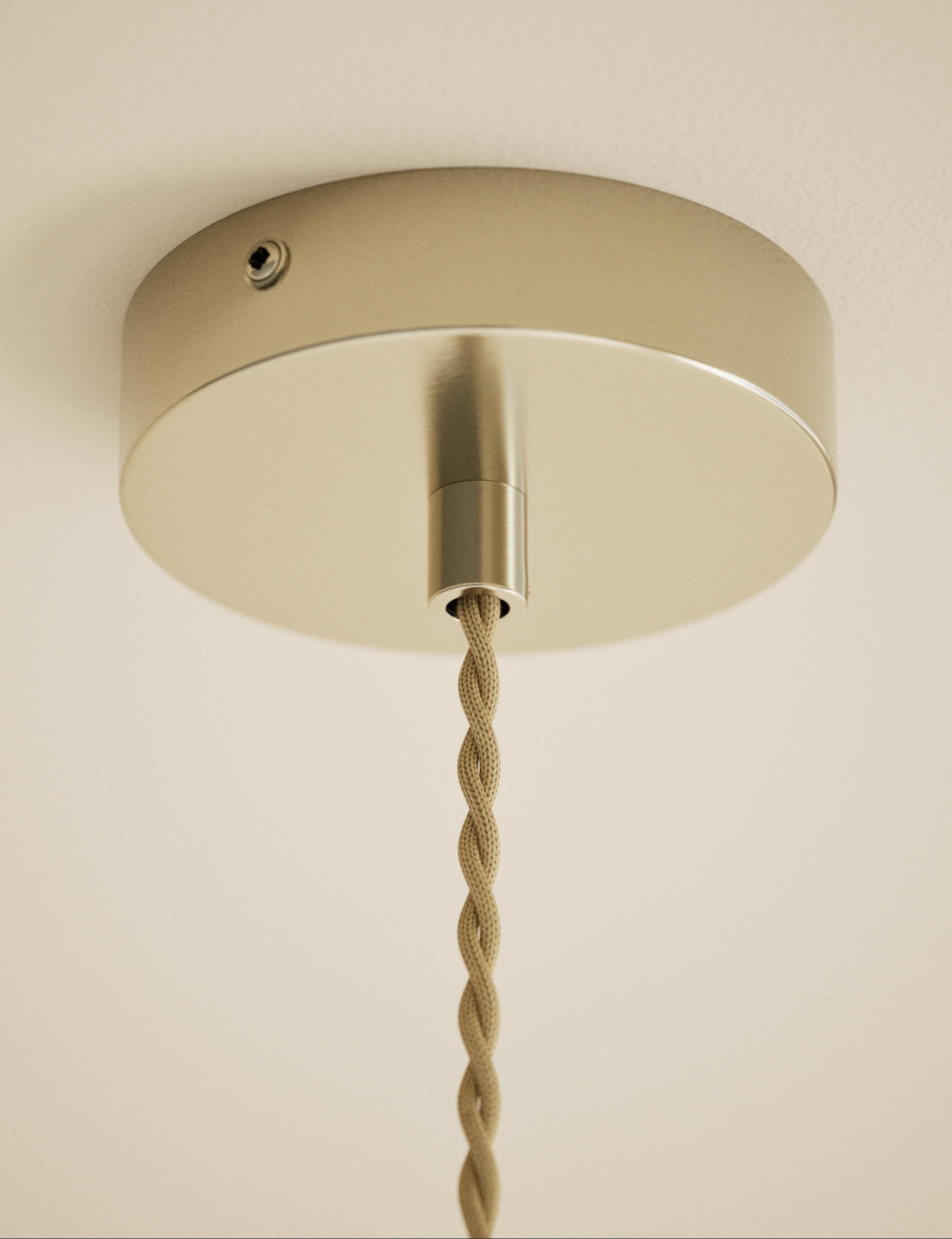 Frill glass pendant ceiling light 28cm (British brand)