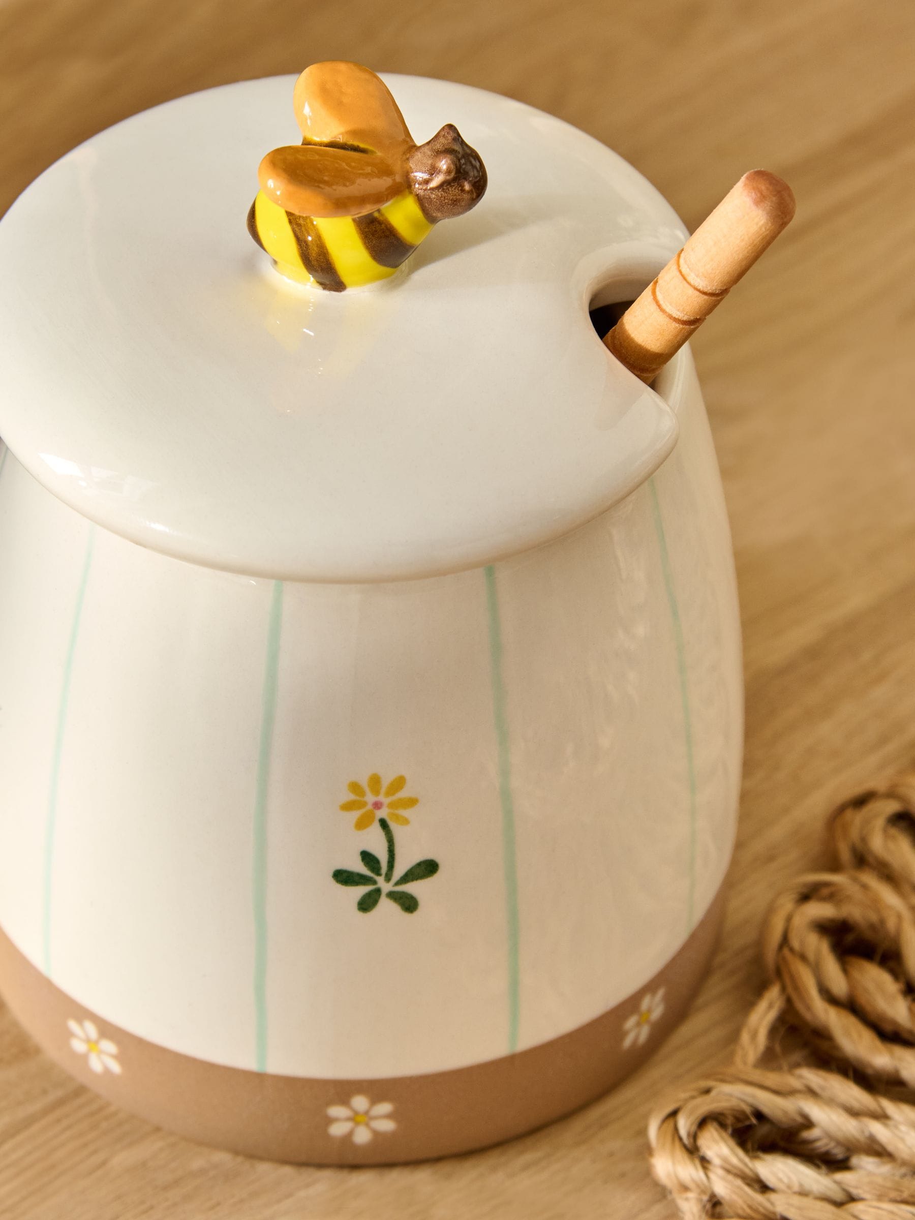 Spring flower wildlife honey pot with wooden spoon, imported from the UK