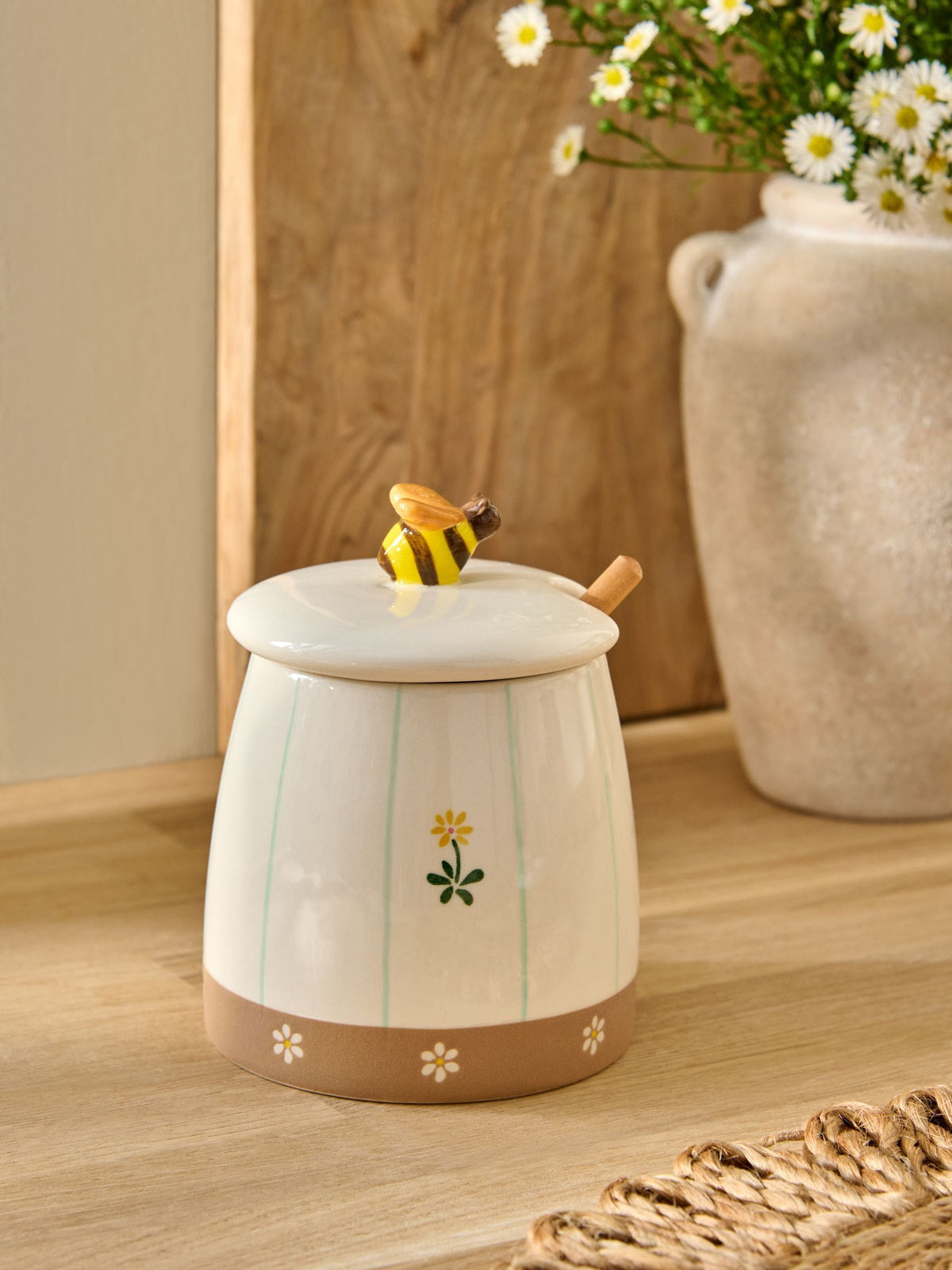 Spring flower wildlife honey pot with wooden spoon, imported from the UK