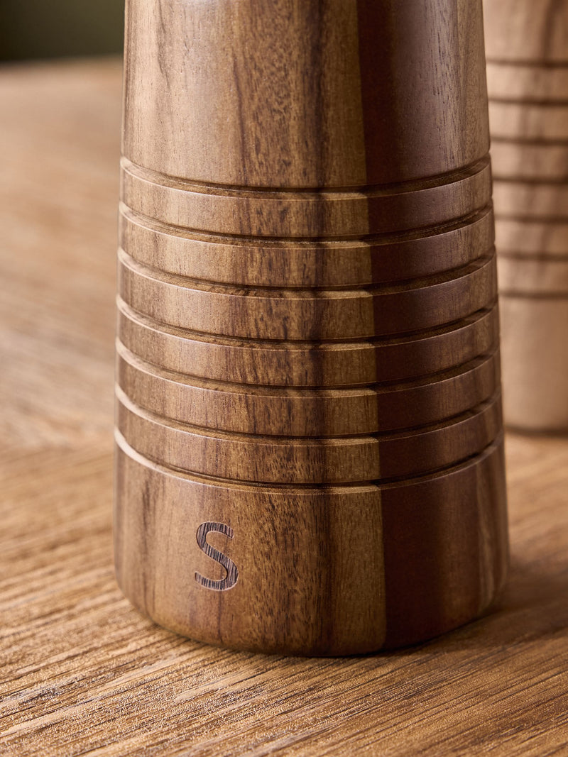 Two etched wood salt and pepper grinders 7.5cm (British brand)