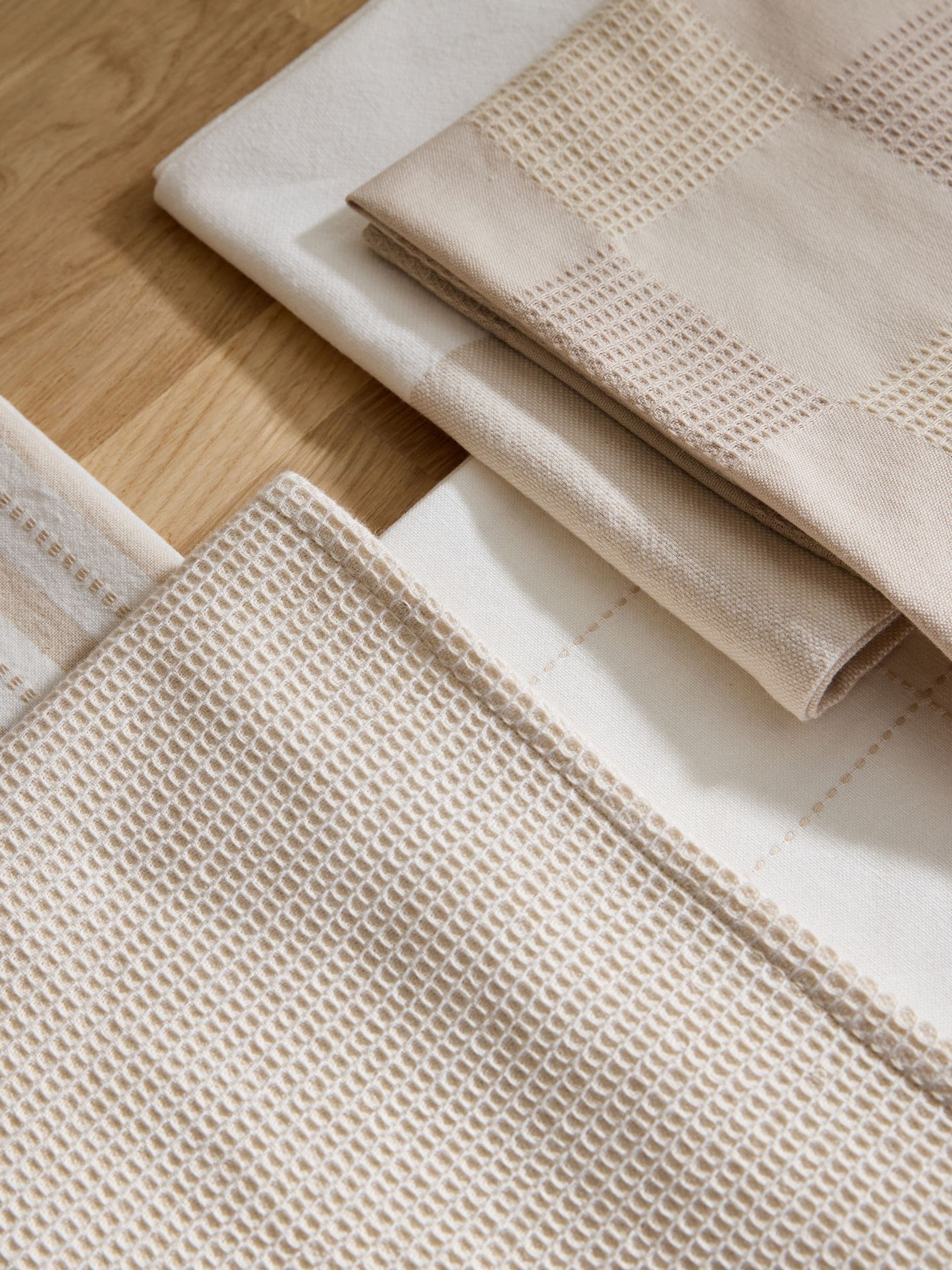 Set of 5 natural weave cotton tea towels, UK version