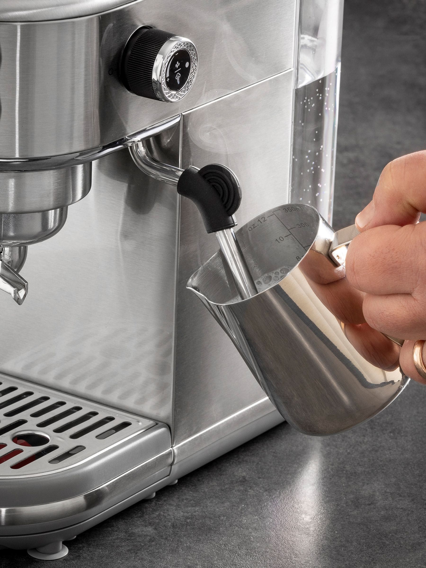 Daewoo Silver 20 Bar Digital Espresso Coffee Maker - British product