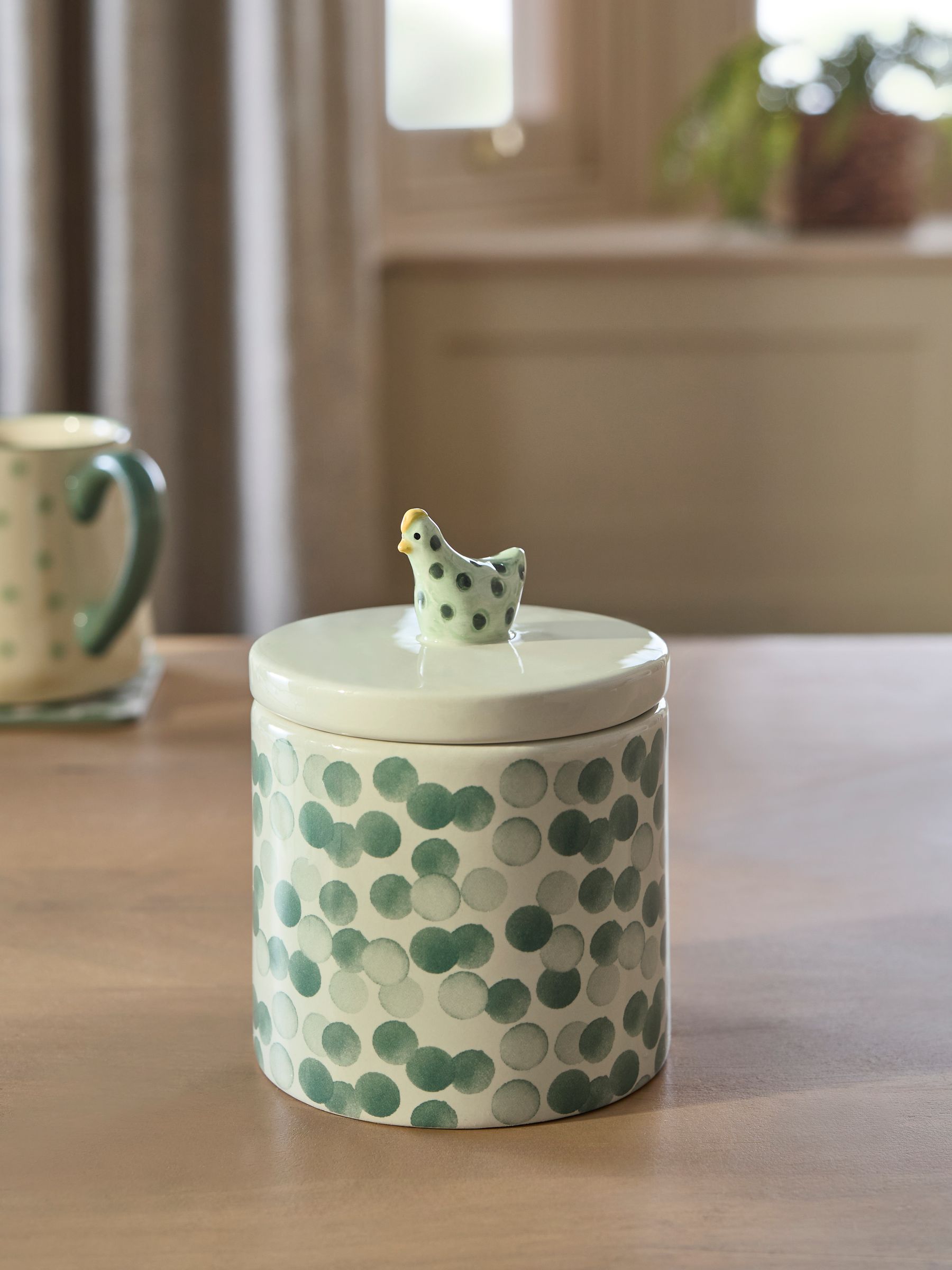 Pat The Chicken Ginger & Pomello candle 13.5cm, imported from the UK