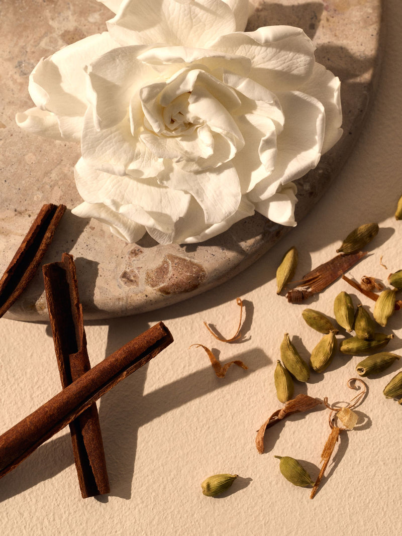 Embrace Brown Cardamom & Sandalwood reed diffuser 400ml, UK version