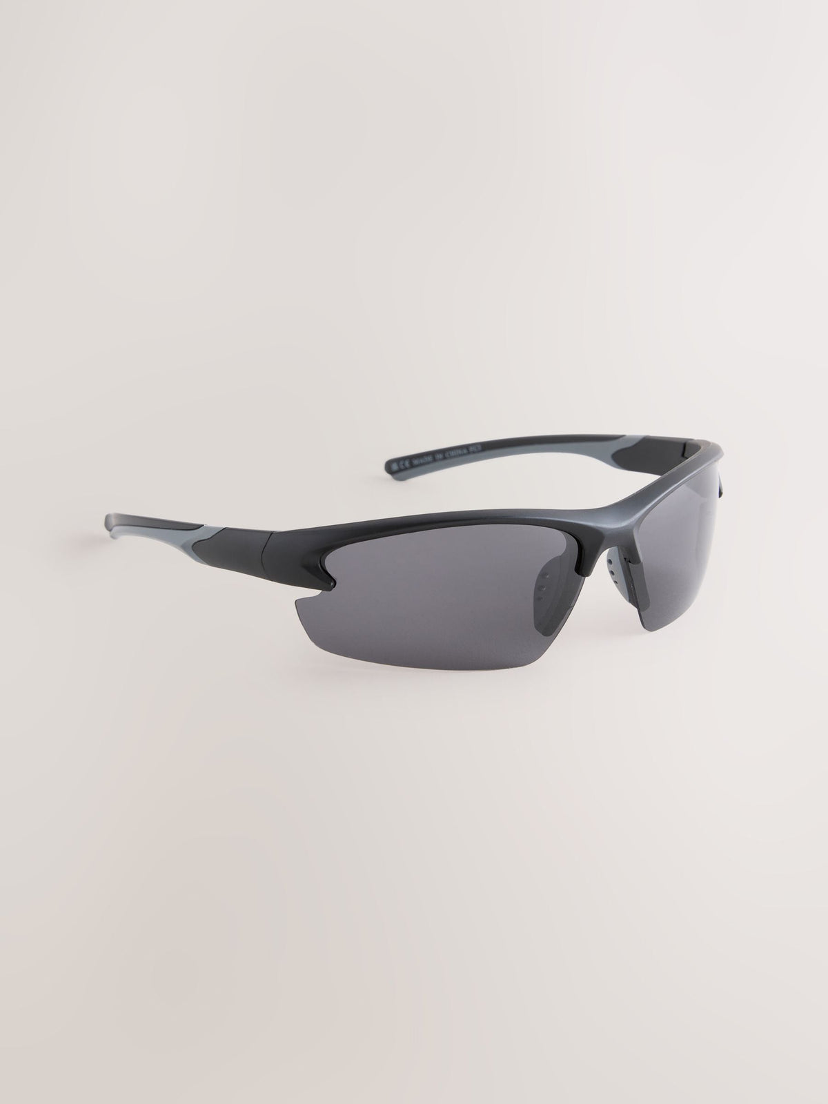 Sport wrap polarised sunglasses black, imported from the UK