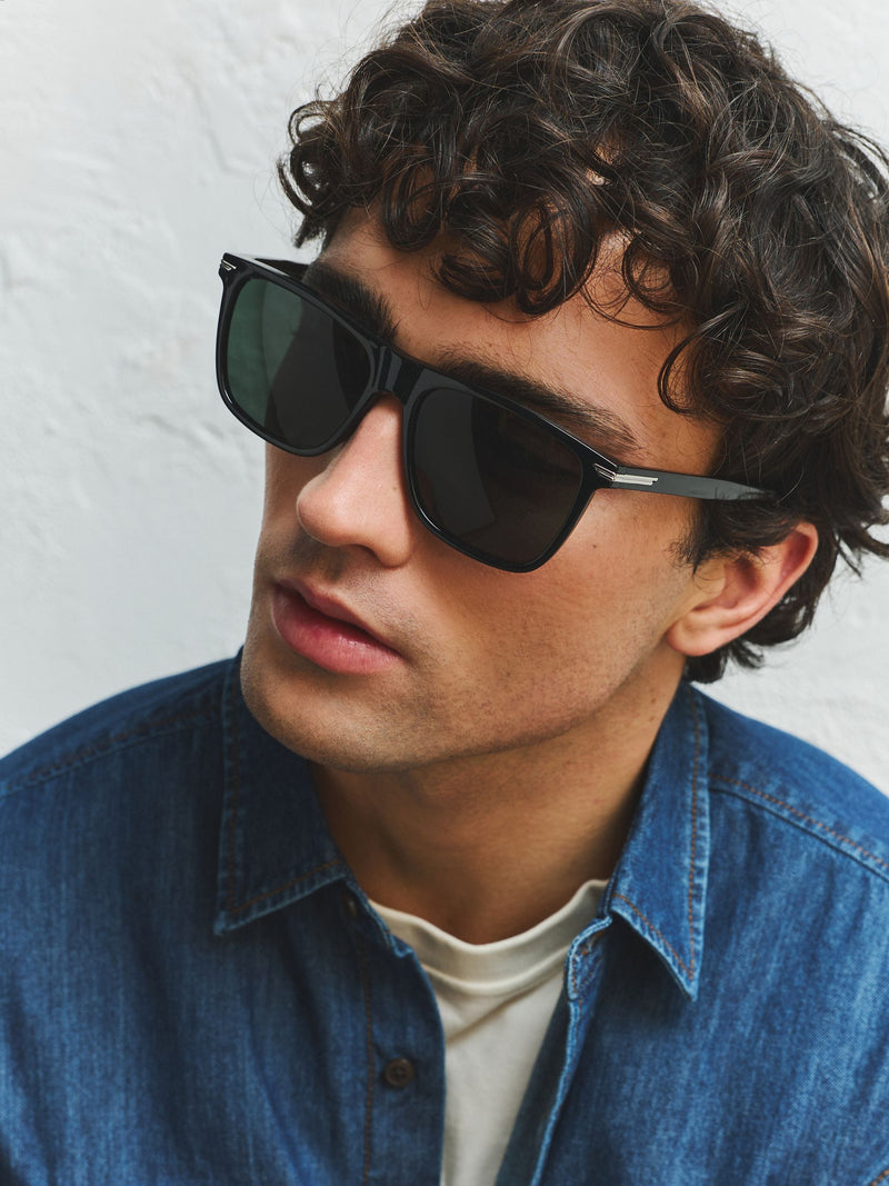 Sunglasses black preppy, UK version