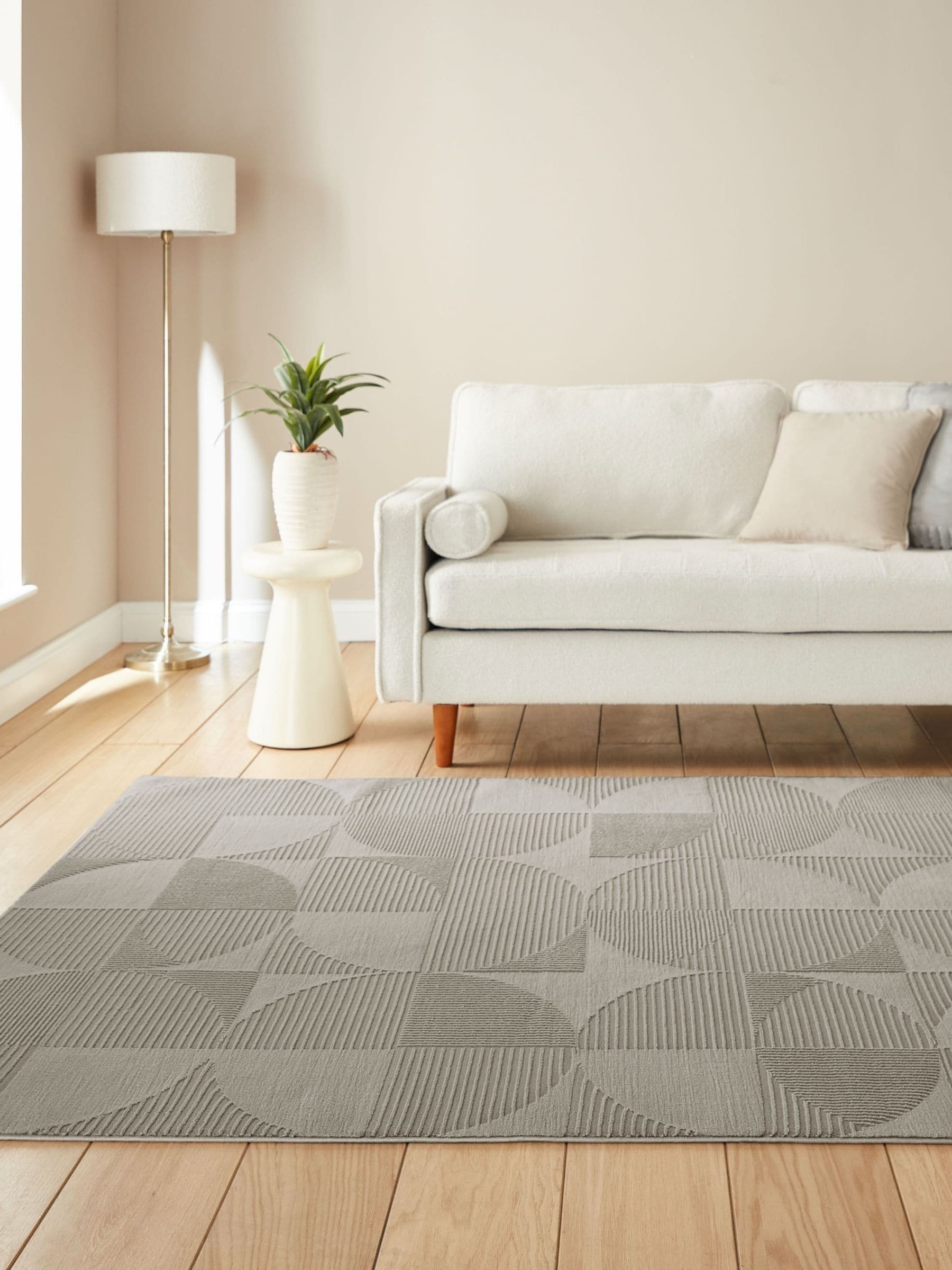 Catherine Lansfield silver retro circles rug, imported from the UK