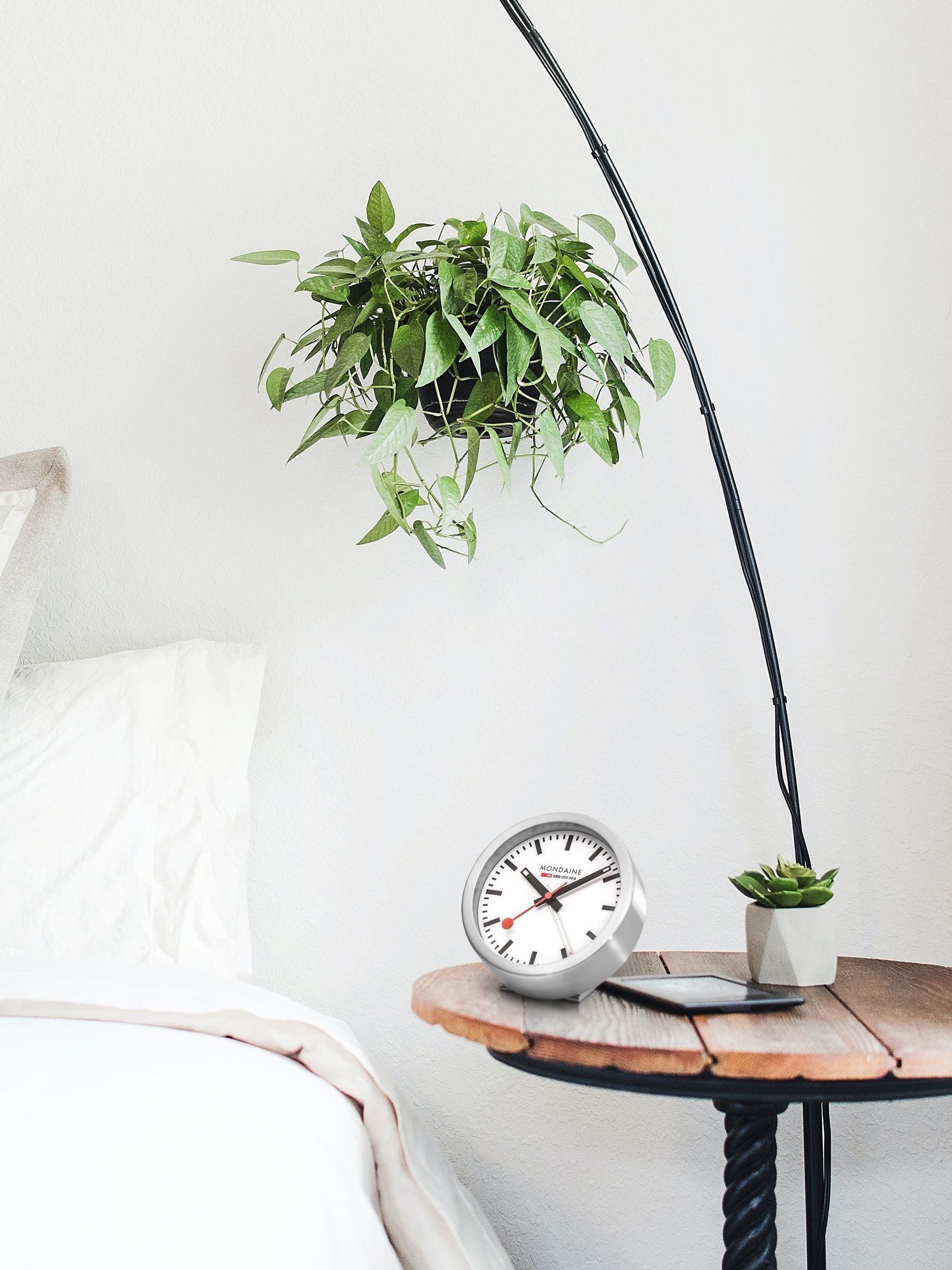 Mondaine white alarm clock 125mm - British product