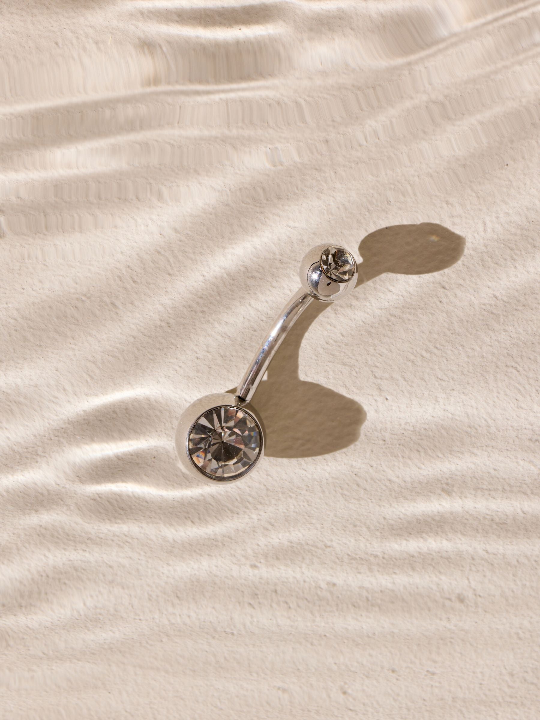 Silver tone belly bar with sparkle stainless steel, UK version