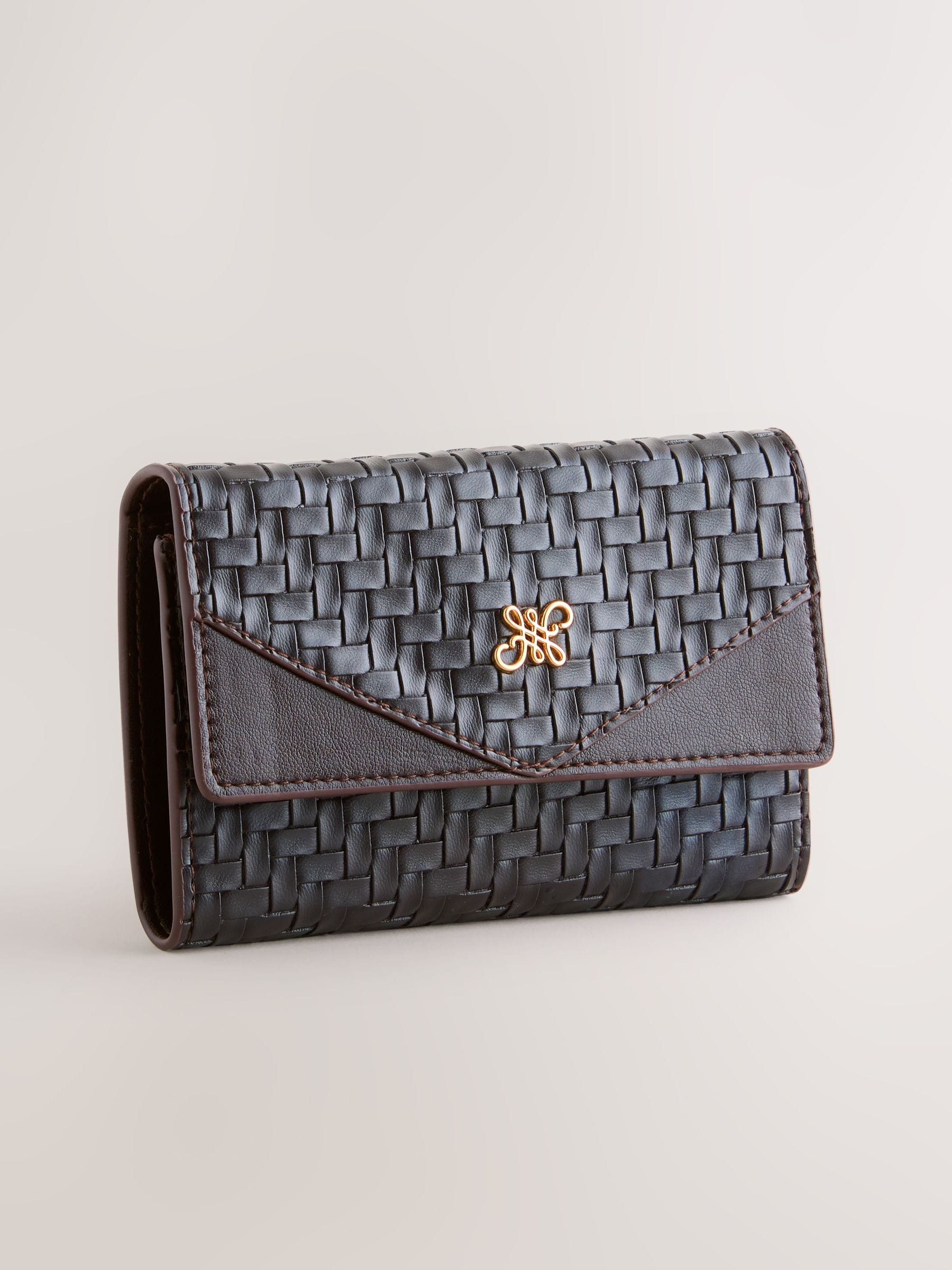Natural Weave Detail Purse