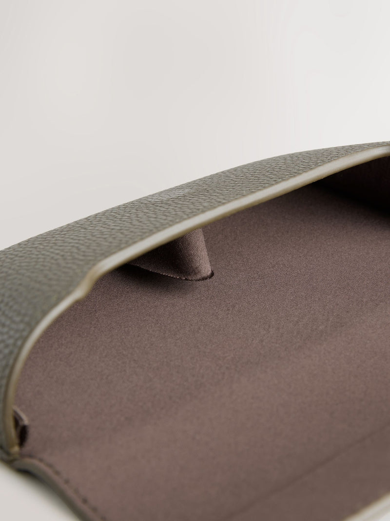 Olive green sunglasses case with magnetic closure - British product