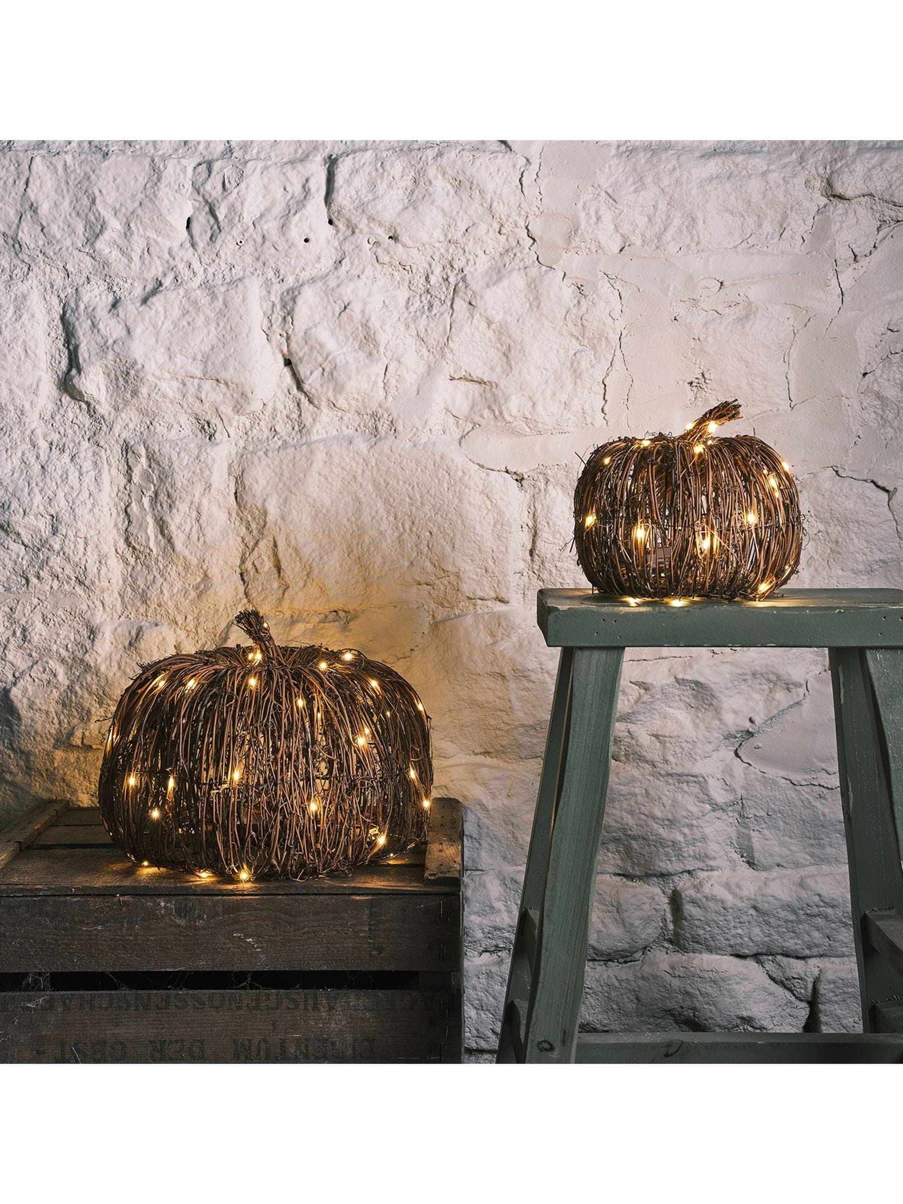 Lights4fun brown rattan light up pumpkins set of 2, UK version