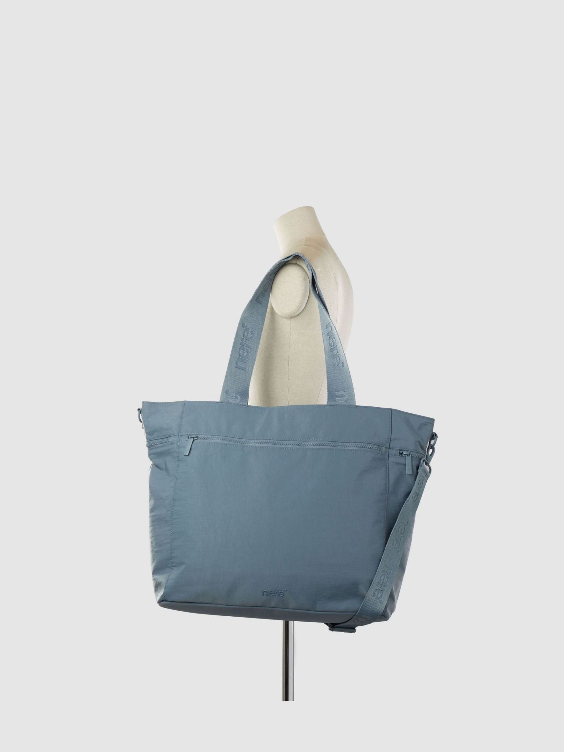 Nere Blue Stori C1 Spin small luggage (British brand)