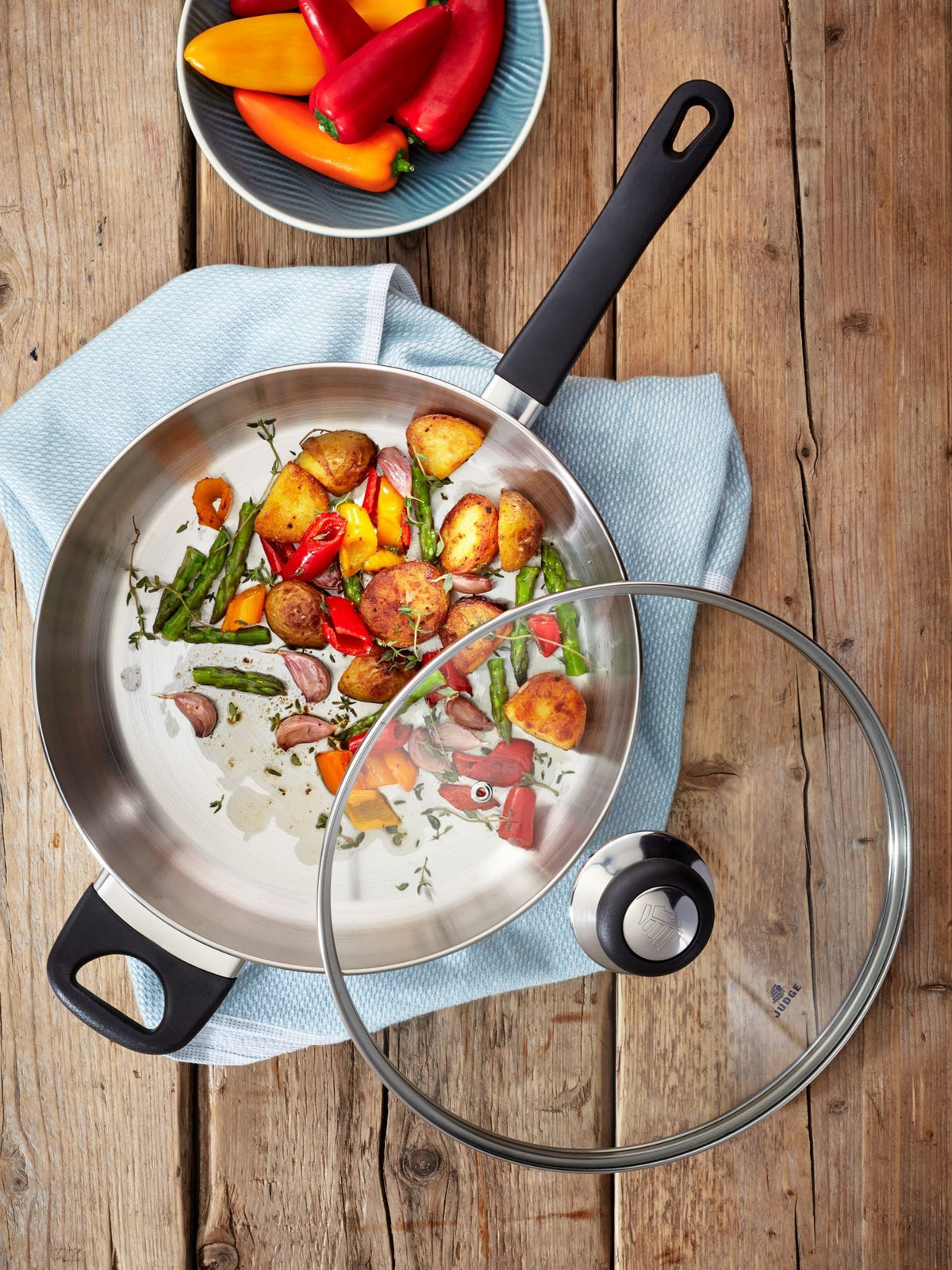 Judge Vista 28cm saute pan, UK version