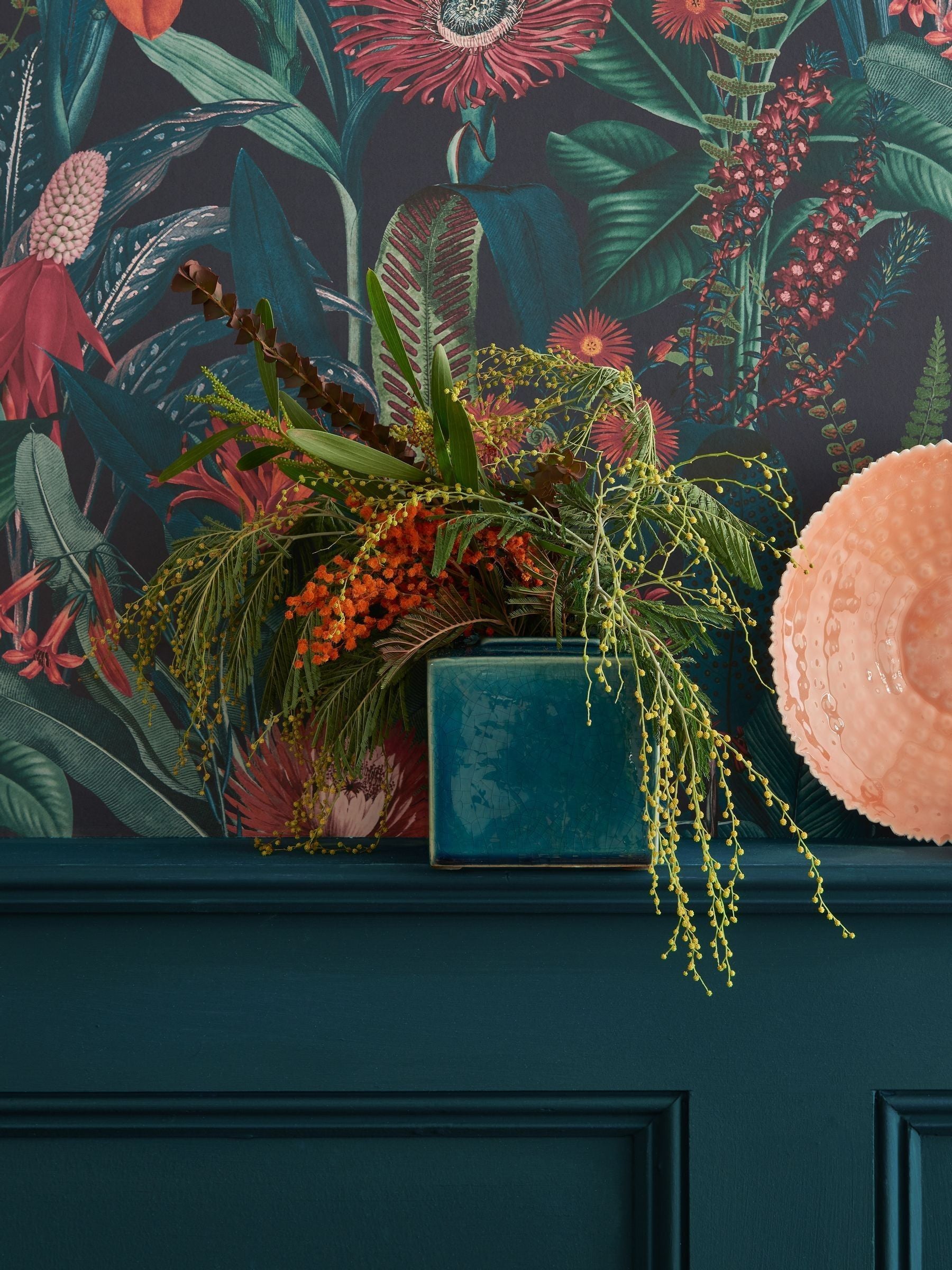 Graham & Brown Midnight Tigerlily wallpaper 10m, UK version