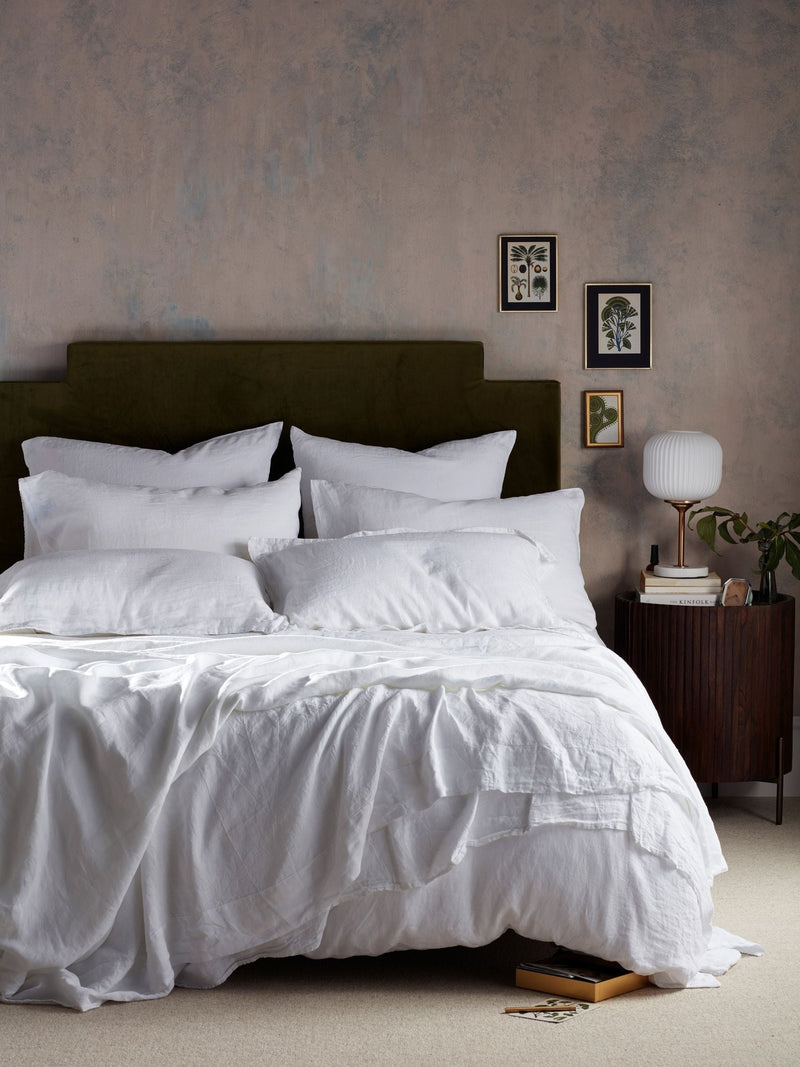 Secret Linen Store white fitted sheet Super King (British brand)