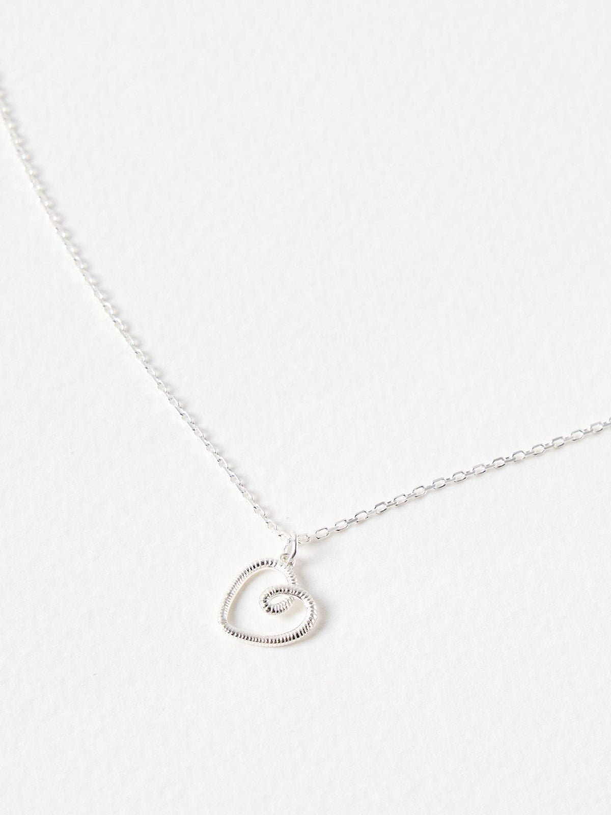 Oliver Bonas pendant necklace silver tone textured heart charm - British product