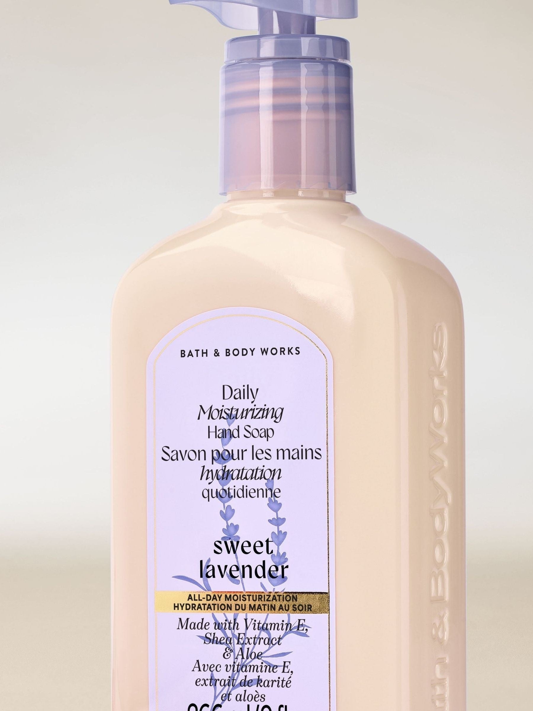 Bath & Body Works Sweet Lavender hand soap 266ml (British brand)