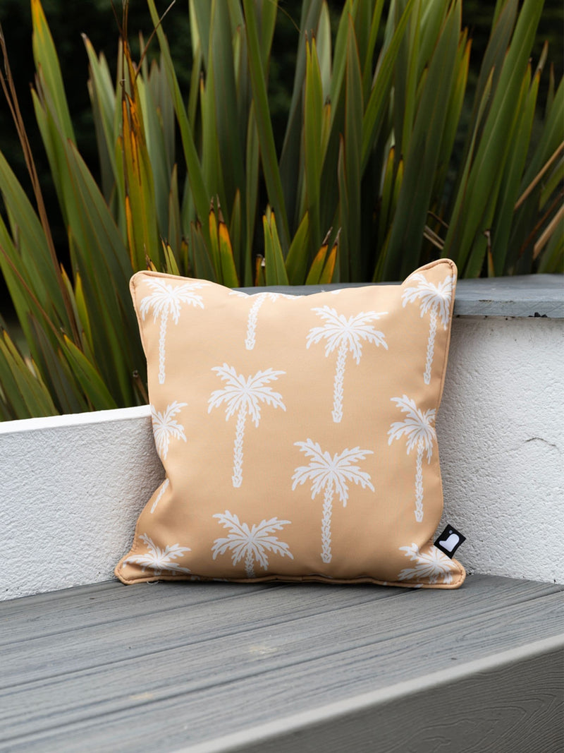 Extreme Lounging outdoor cushions butter yellow 43x43 - British product