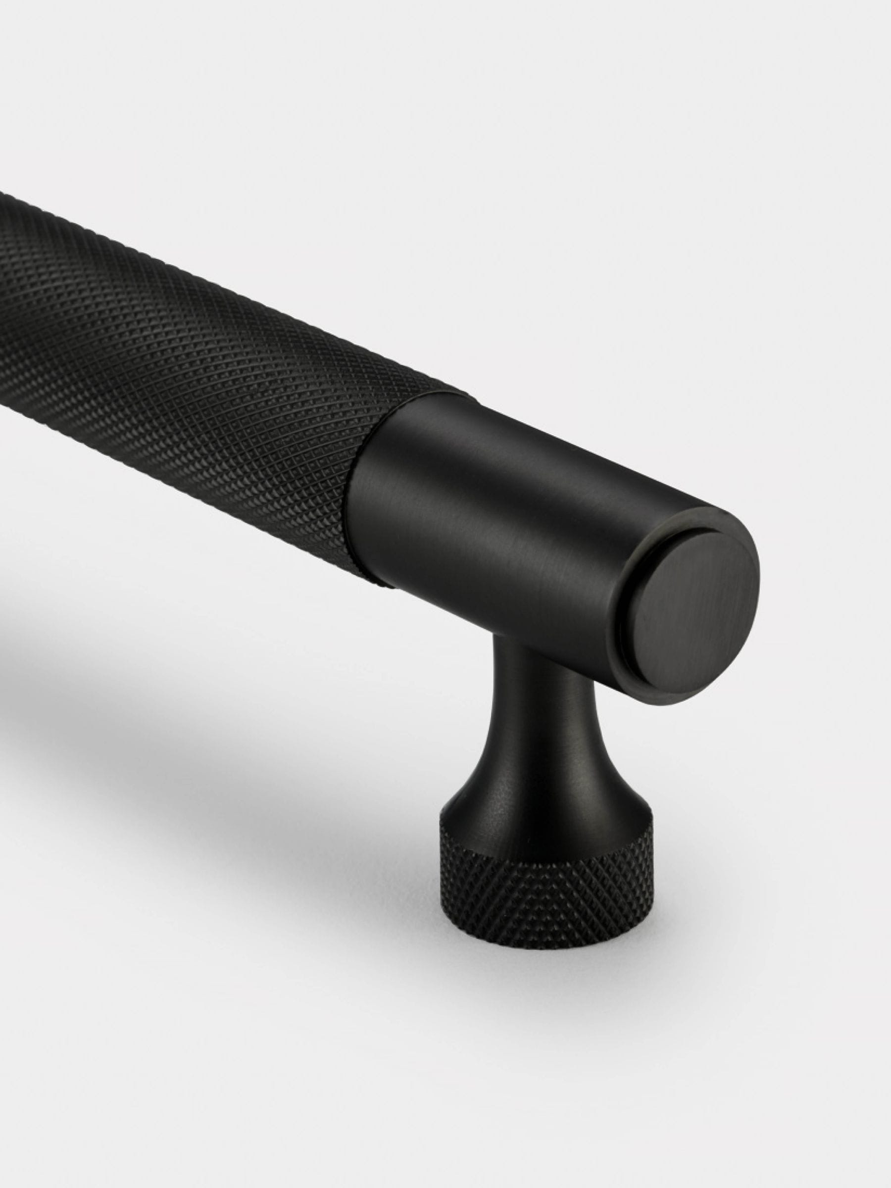 Pushka Home black knurled cabinet bar handle 260mm, UK version