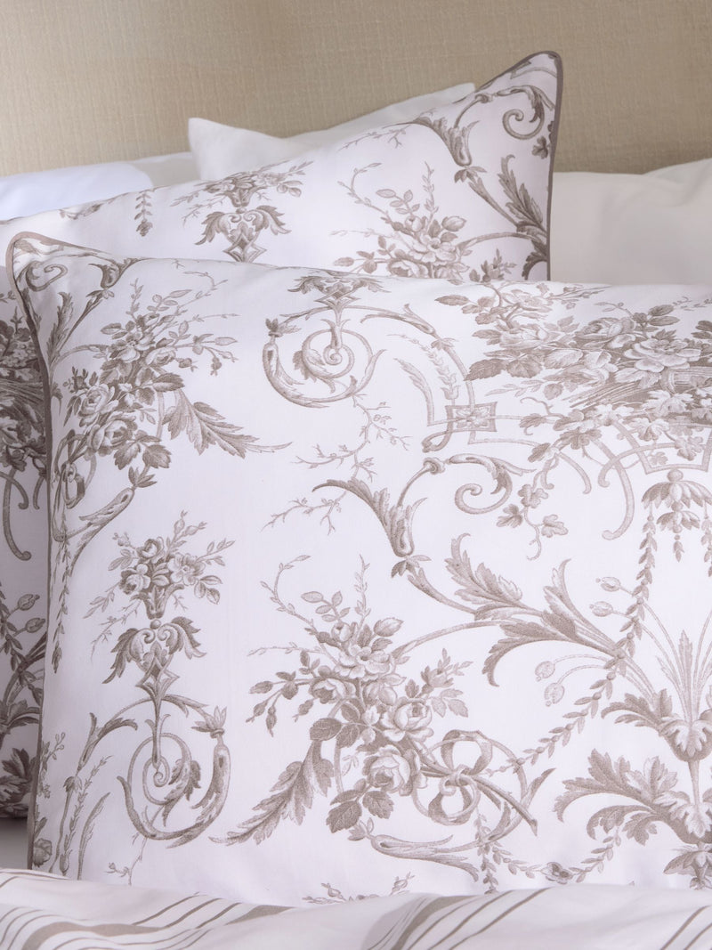 Laura Ashley Set of 2 Chocolate Truffle Tuileries 200 Thread Count Cotton Sateen Pillowcases Set
