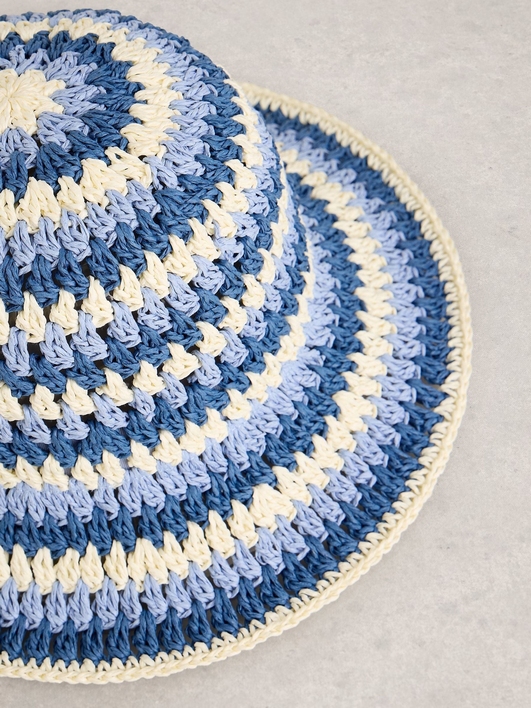 White Stuff bucket hat dark green crochet, UK version