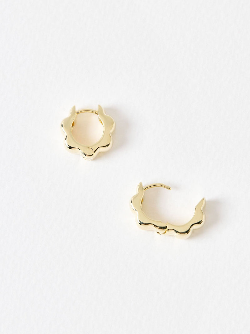 Oliver Bonas gold plated scalloped flower clicker hoop earrings - British product
