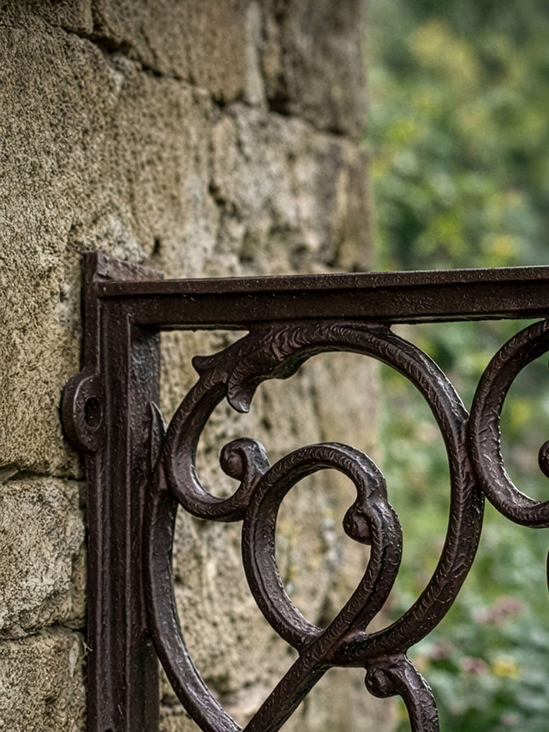 Dibor brown cast iron hanging basket bracket 33cm (British brand)