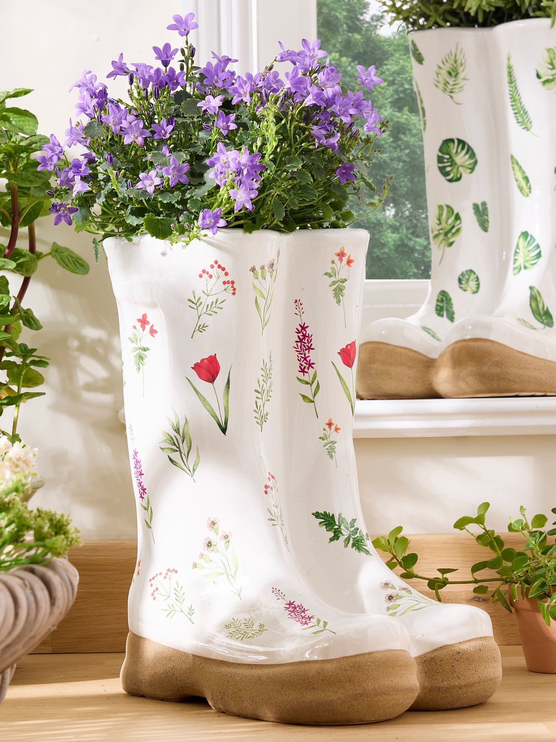 Dibor white welly boot planter 29.5cm - British product