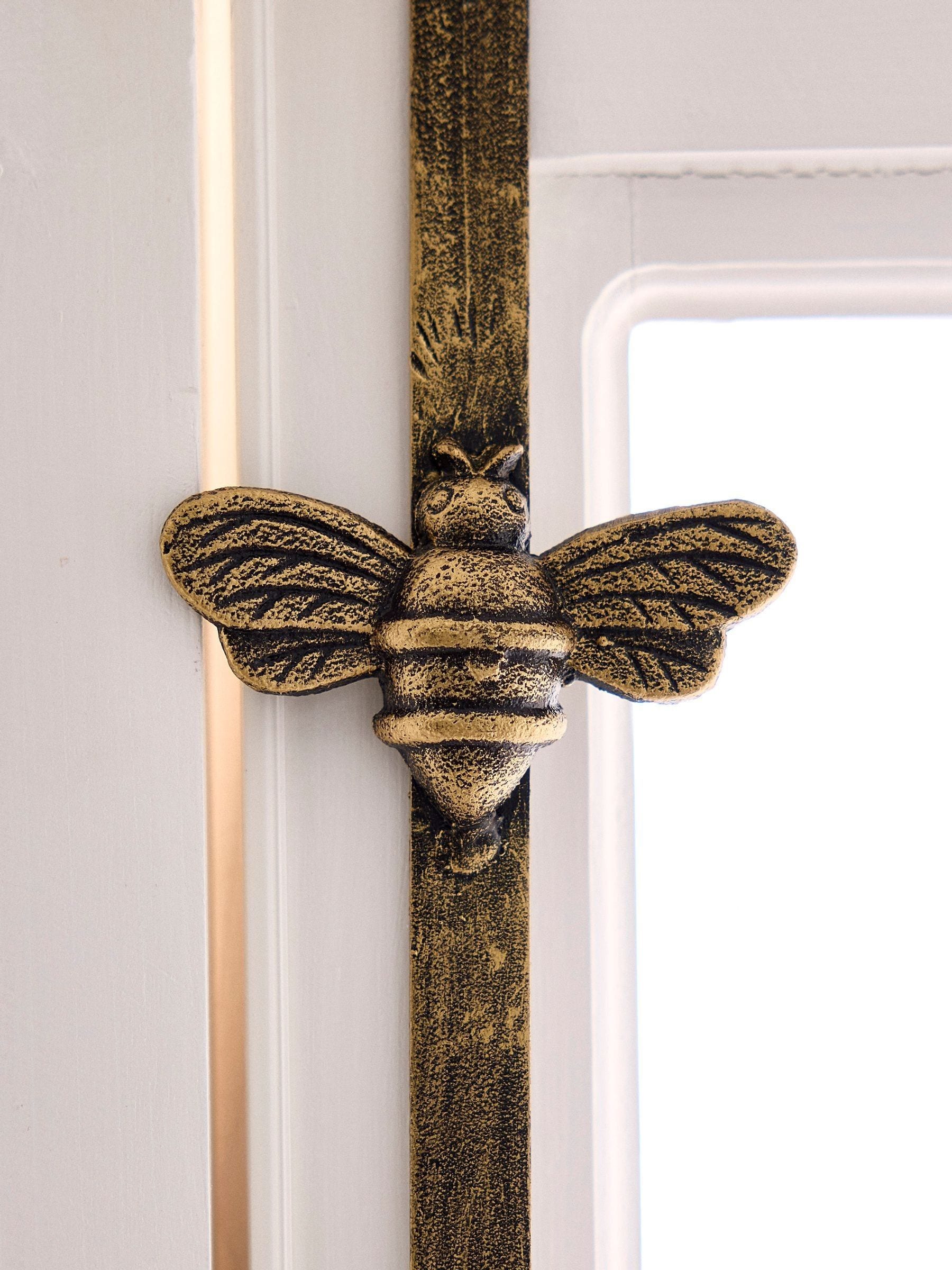 Dibor Gold Wreath Hanger door hook with bee ornament, UK version