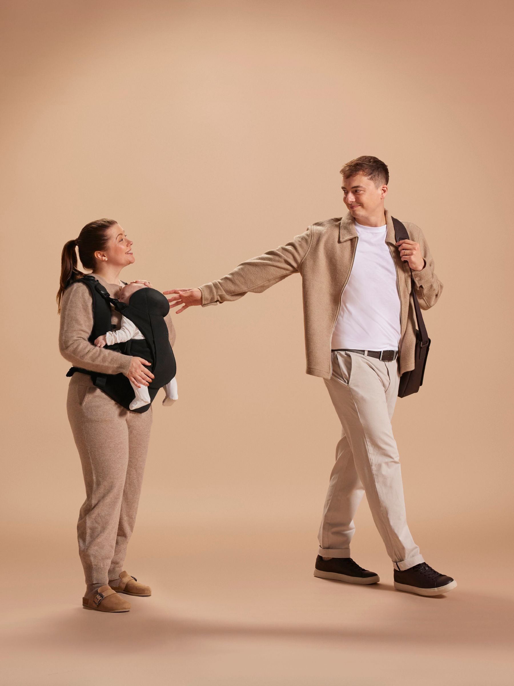 Mamas & Papas black Kudo baby carrier (British brand)