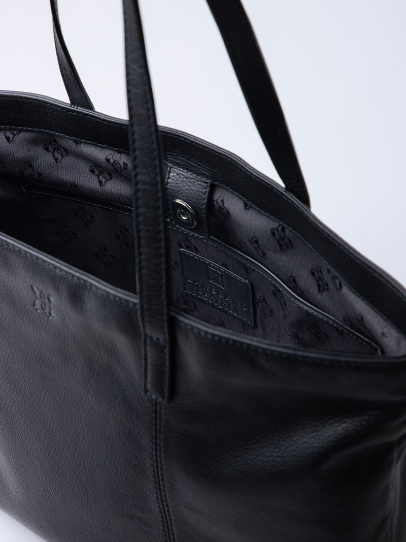 Lakeland Leather Torver Classic tote in white, imported from the UK
