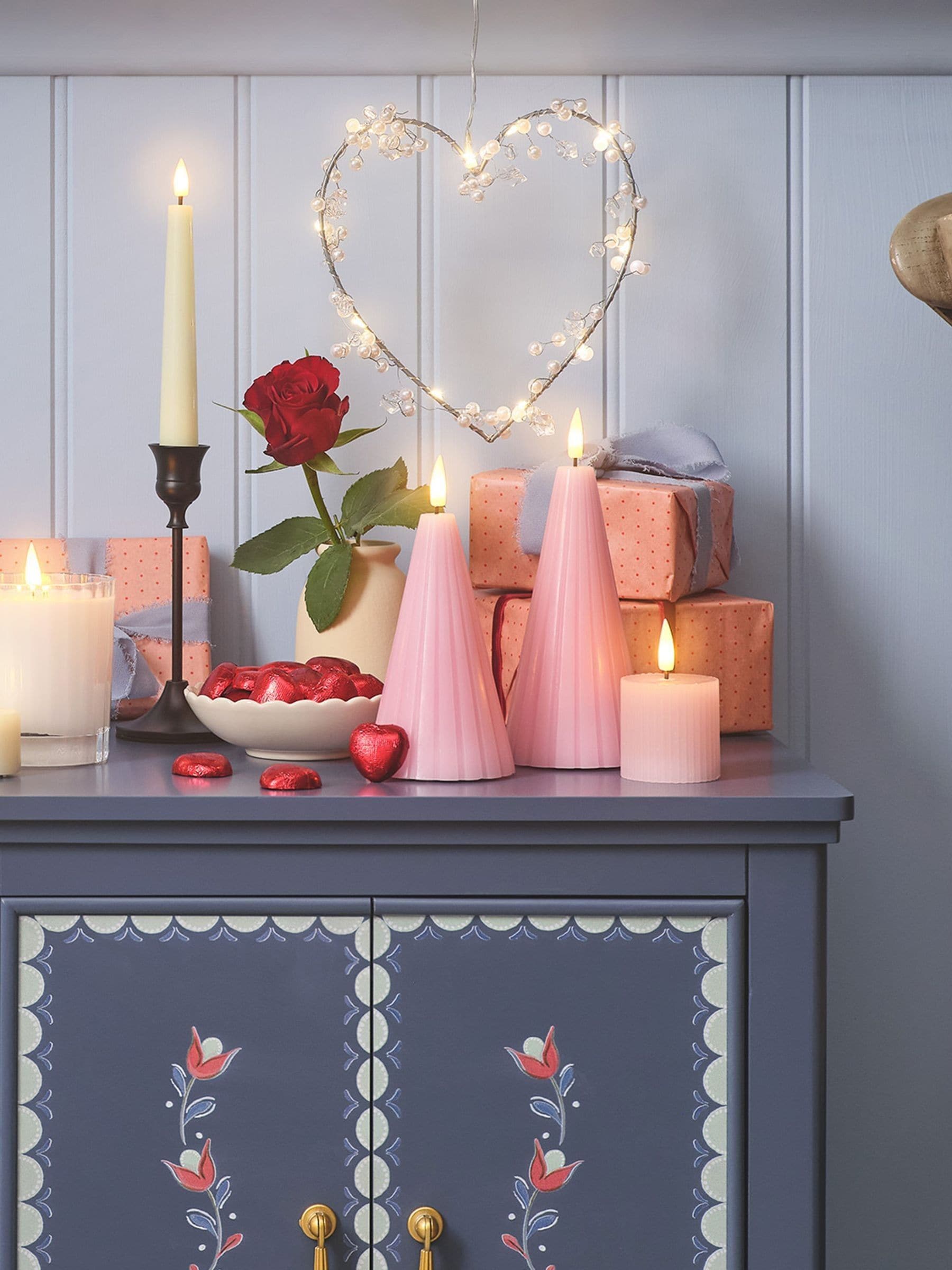 Lights4fun set of 2 ridged cone candles 13cm - British product