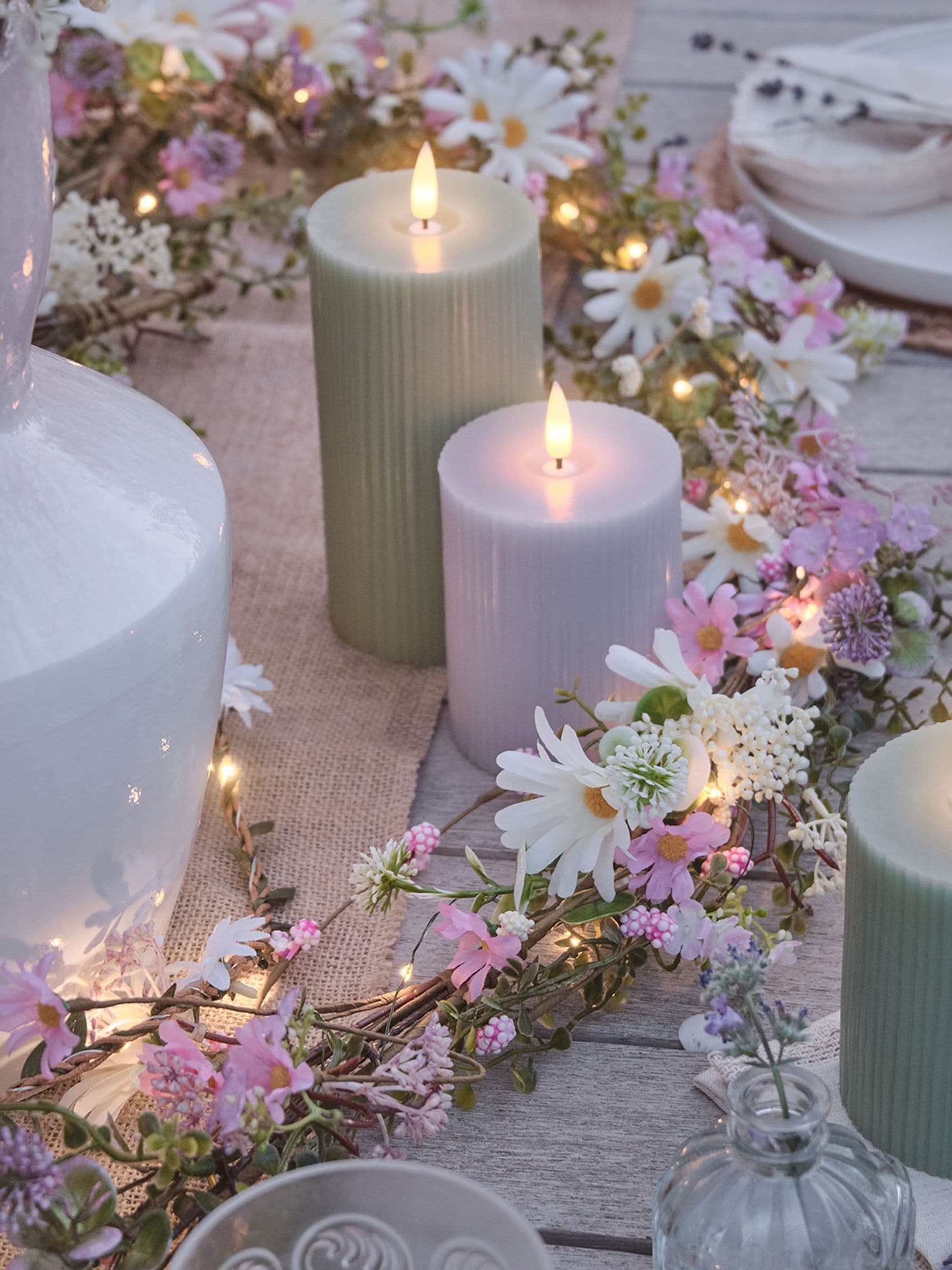 Lights4fun pillar candles set of 3 ribbed lavender, UK version