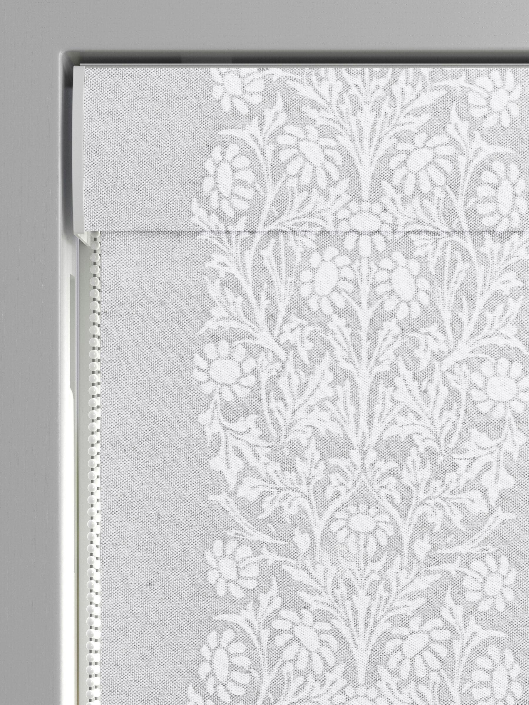 William Morris roman blind woven stripe cobble - British product