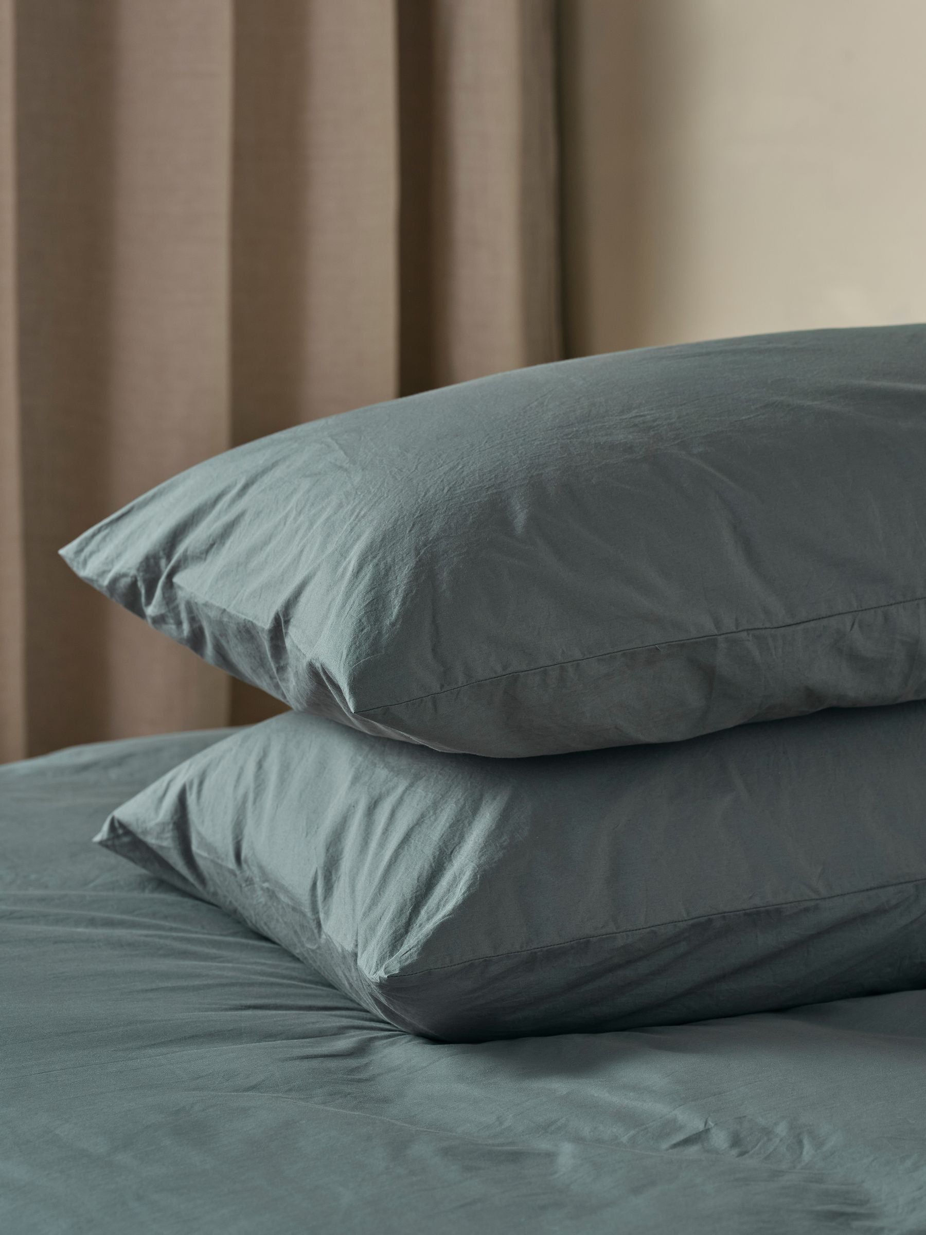 Bedfolk Teal Blue Relaxed Cotton Pillowcases Pair