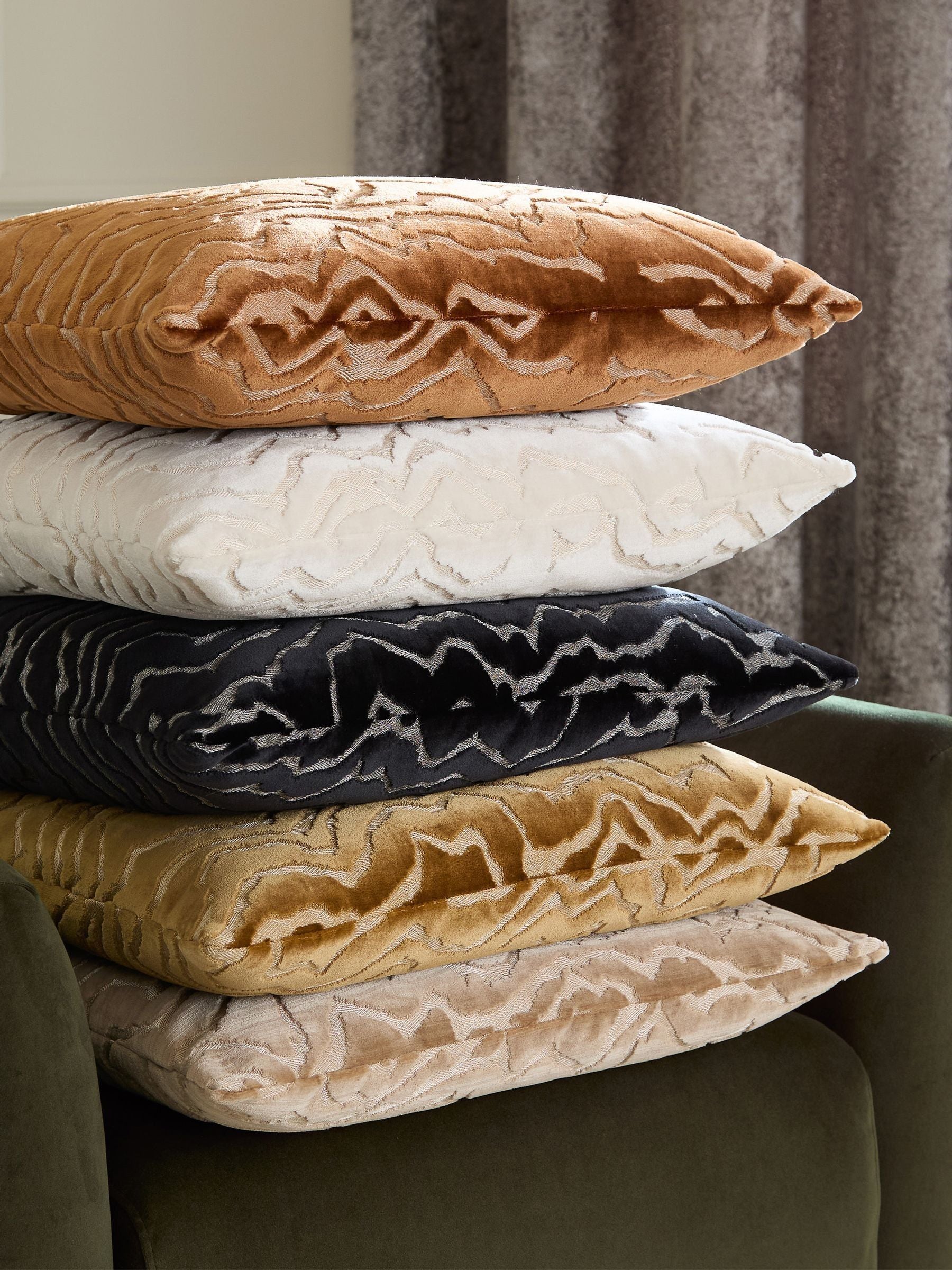 Paoletti Tierra cut velvet cushion 50x50, UK version