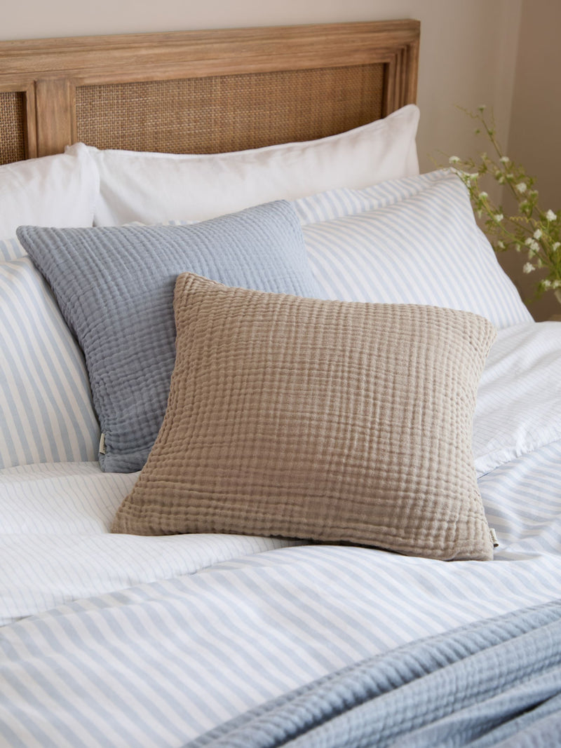 Yard Mole Lark muslin cotton cushion 45x45 - British product