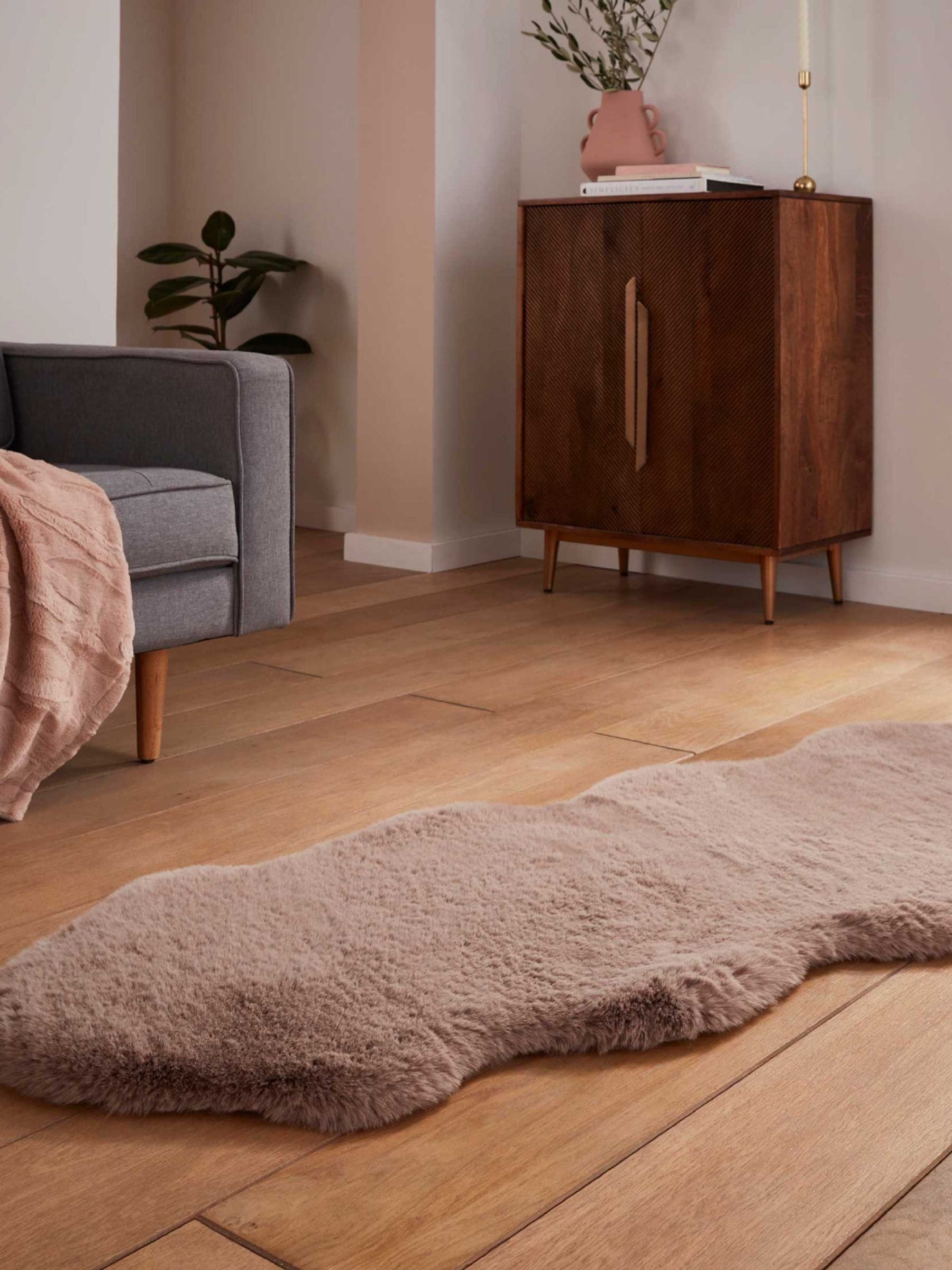 Think Rugs mink Super Teddy shaggy rug 180cm x 60cm - British product