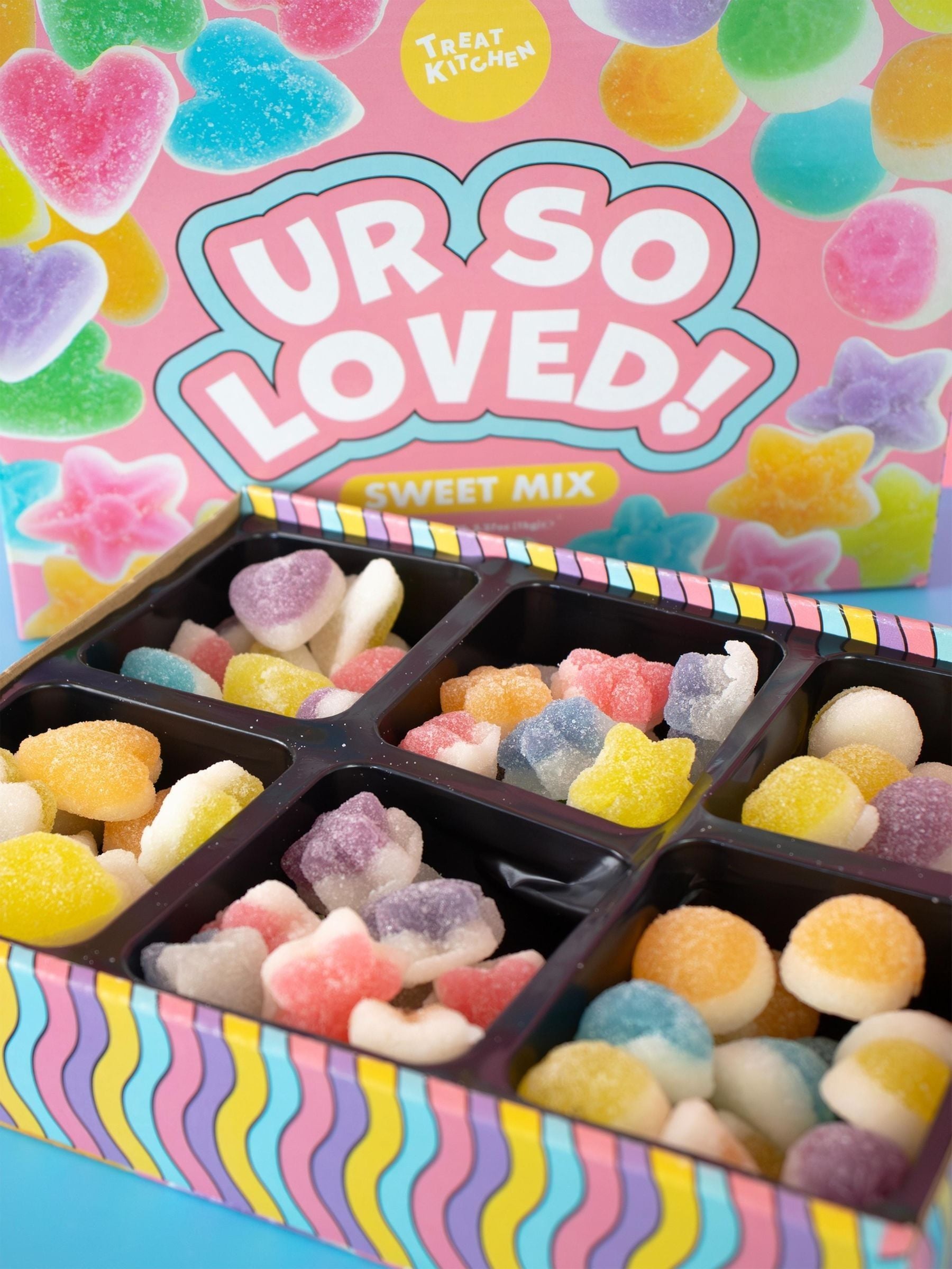 Treat Kitchen Ur So Loved Sweet Gift Box 1kg, UK version