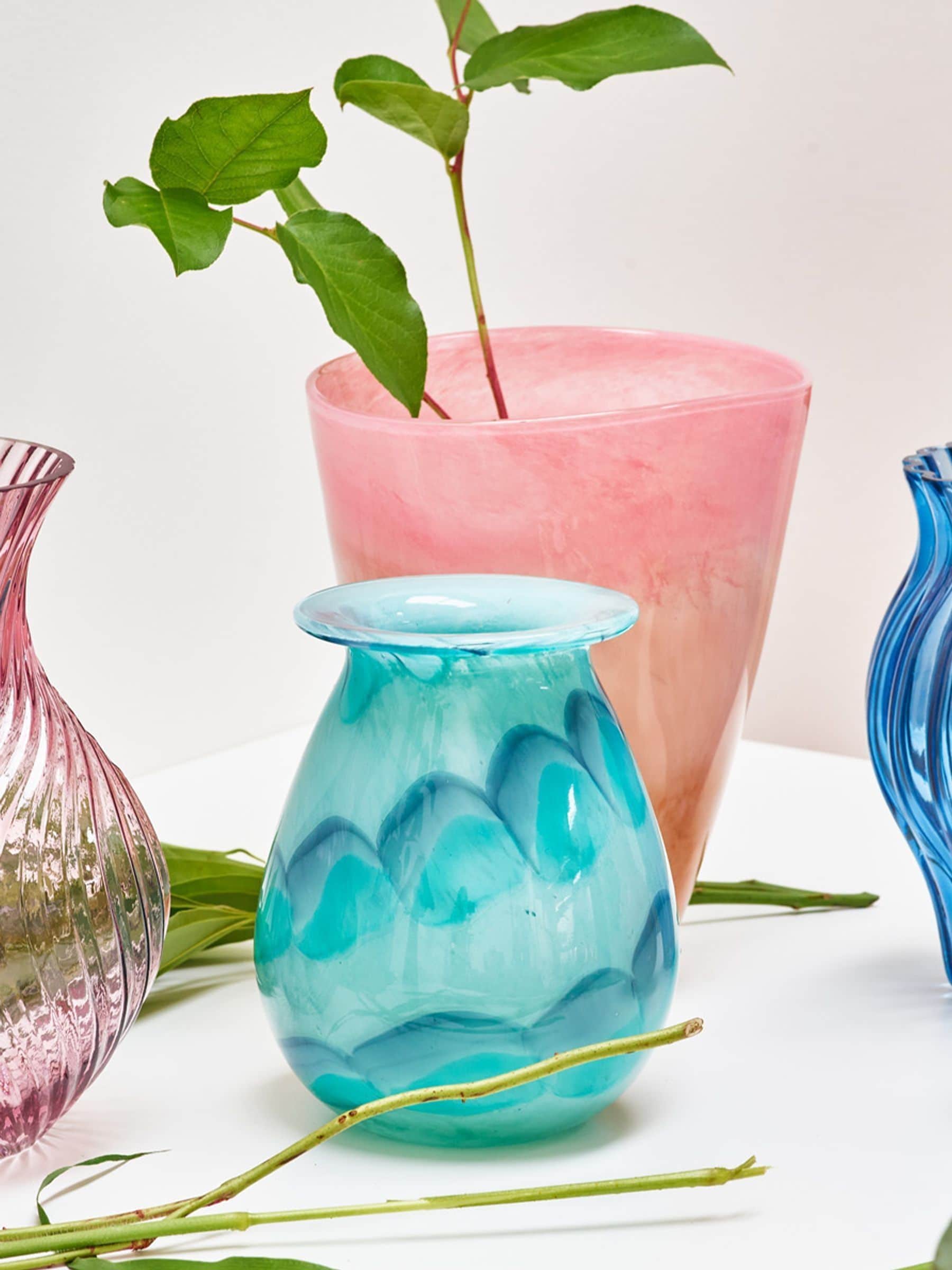 Oliver Bonas Blue Palo Blue glass vase 18cm hand-finished, UK version