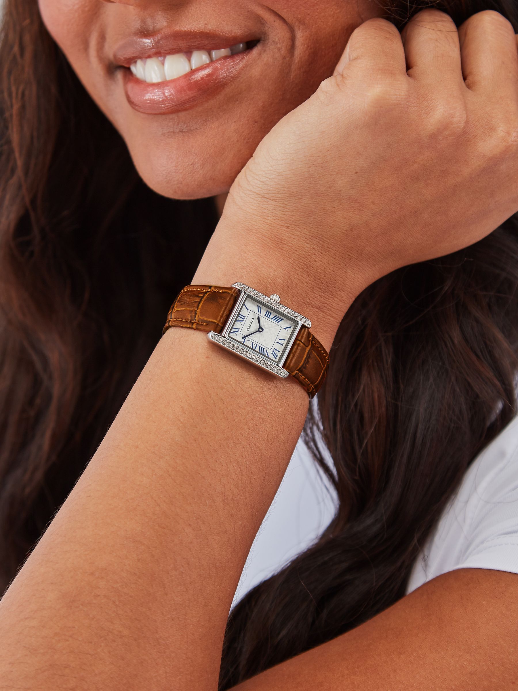 Sekonda Colette rectangular analogue watch 22mm, imported from the UK