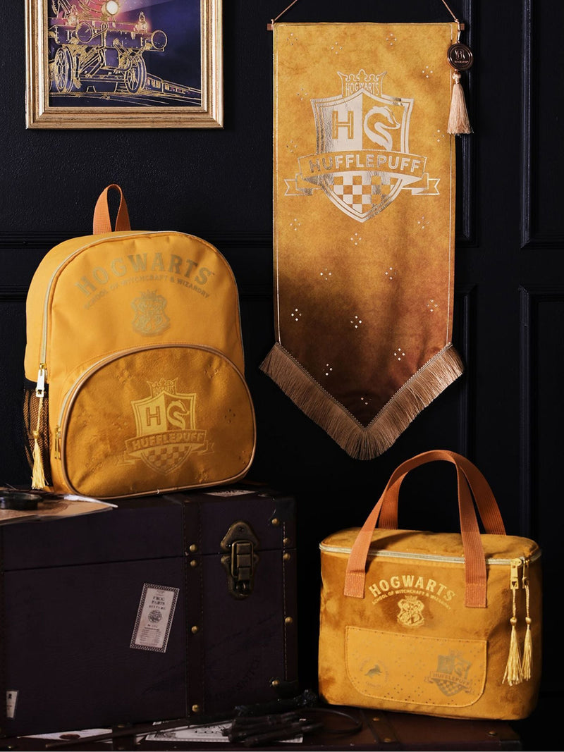 Harry Potter Hufflepuff yellow lunch bag, UK version