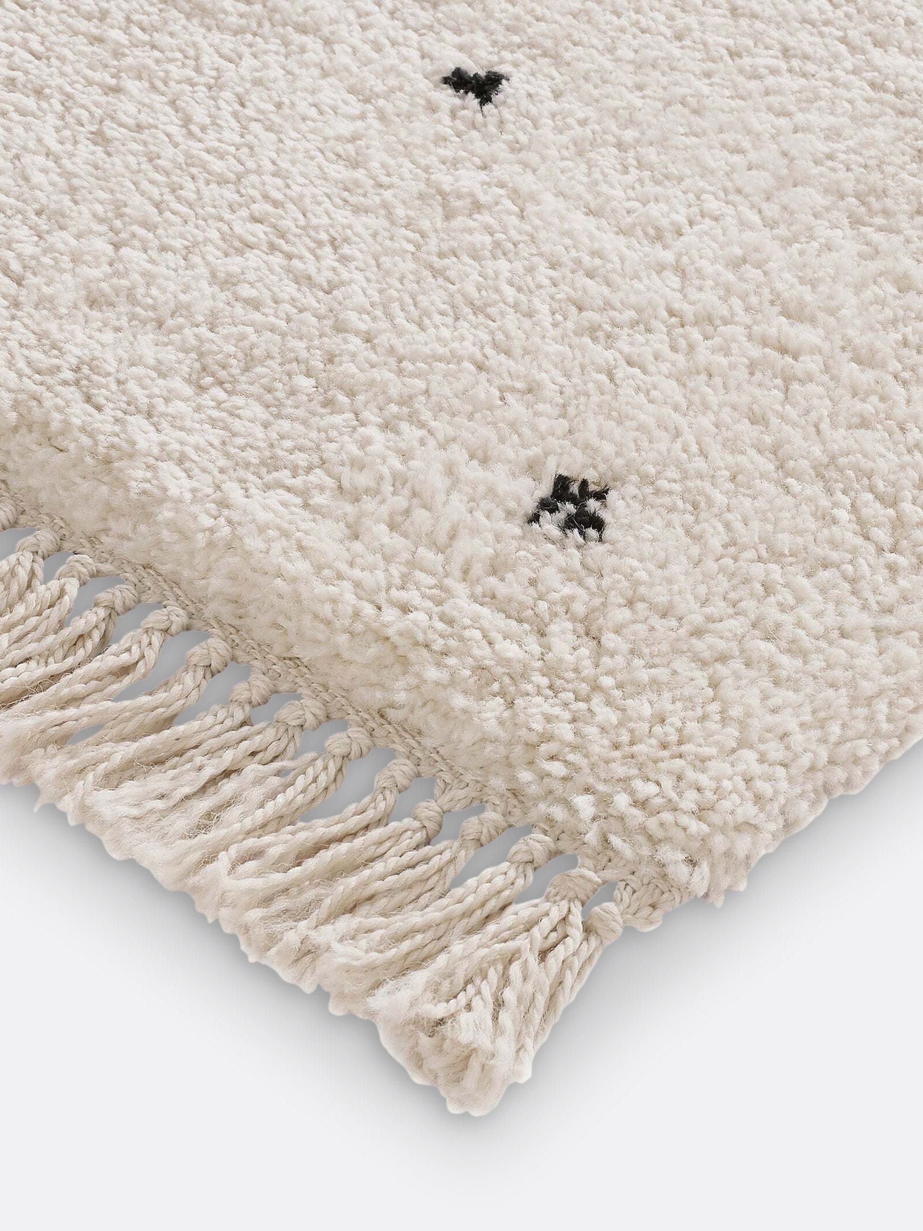 La Redoute Intérieurs Ava spotted fringed rug, imported from the UK