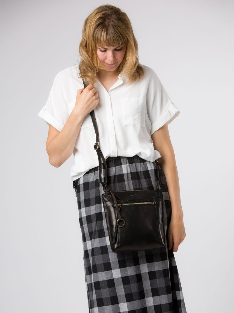 Conkca Zarro black leather shoulder bag (British brand)