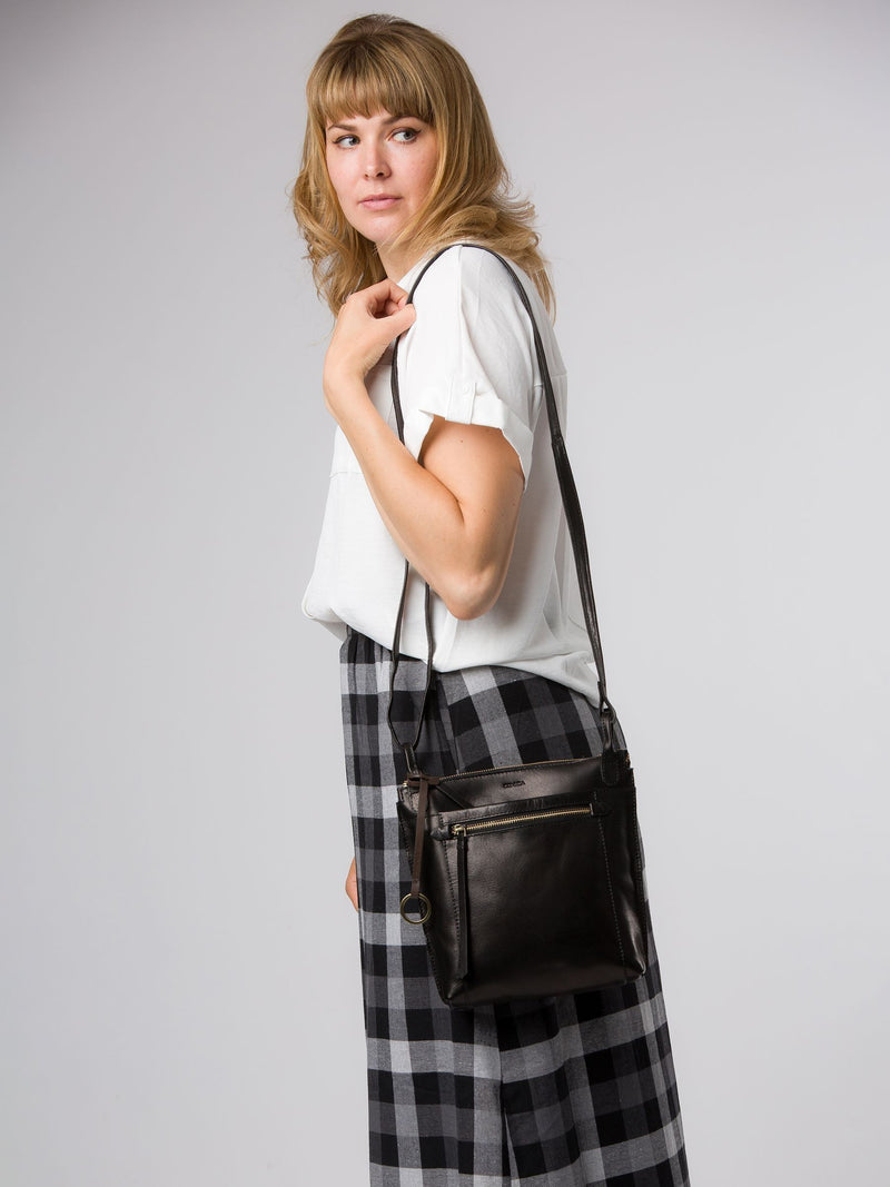 Conkca Zarro black leather shoulder bag (British brand)